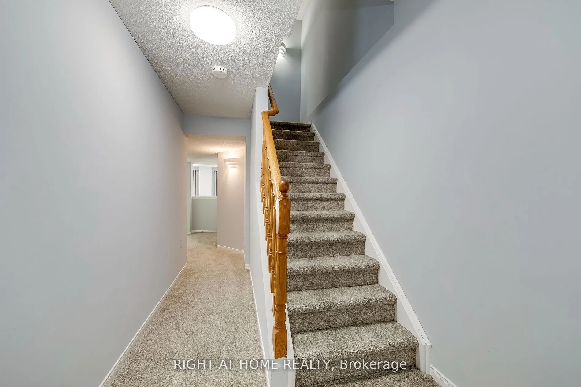 2945 Thomas Street, #104