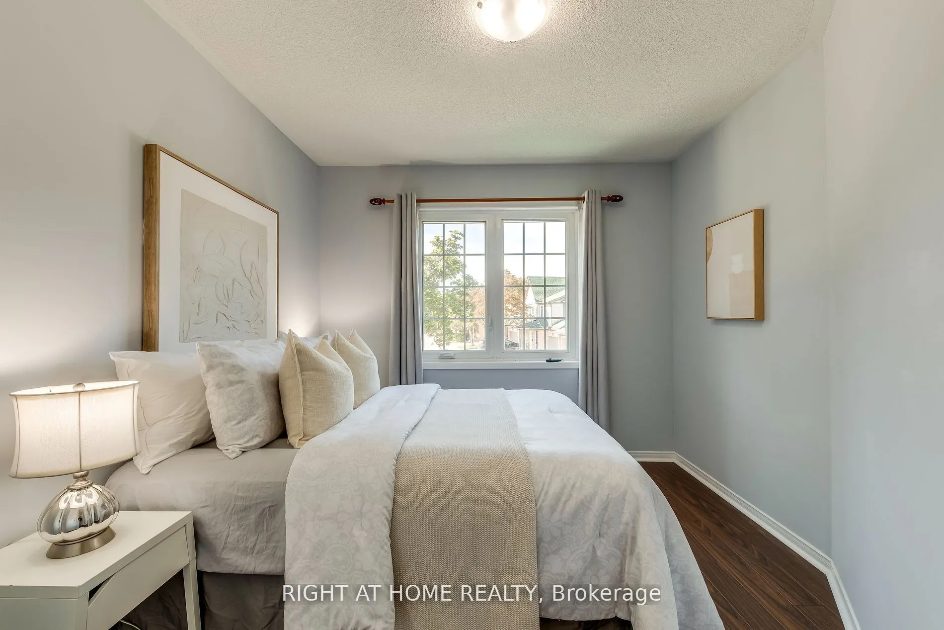 2945 Thomas Street, #104