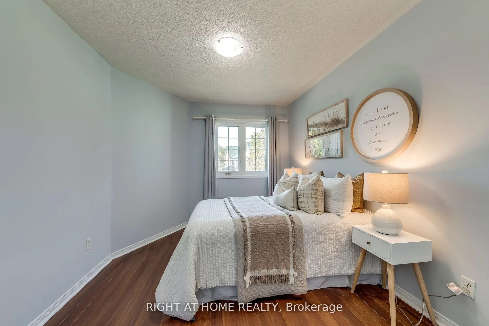 2945 Thomas Street, #104