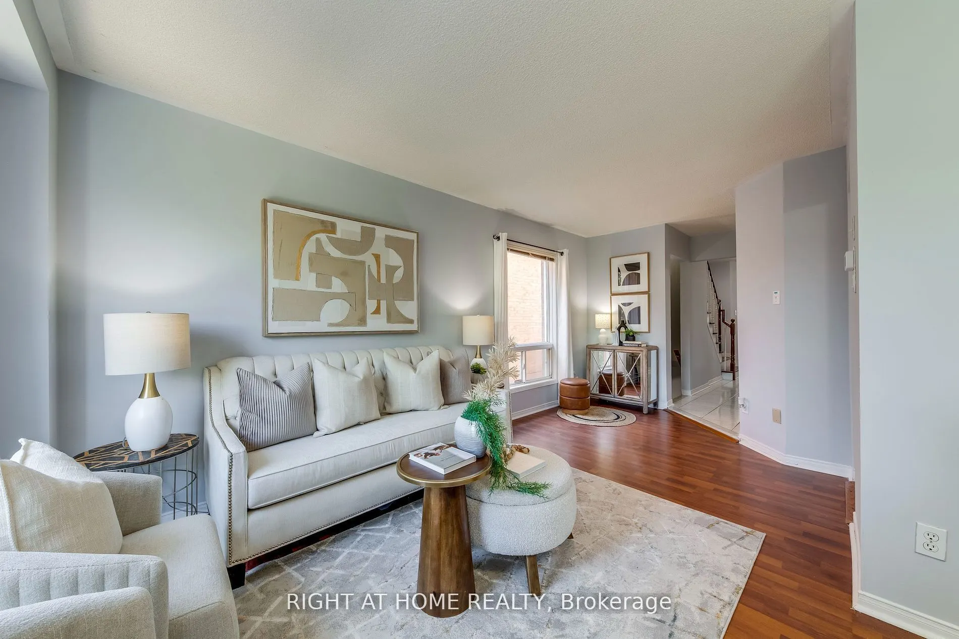 2945 Thomas Street, #104