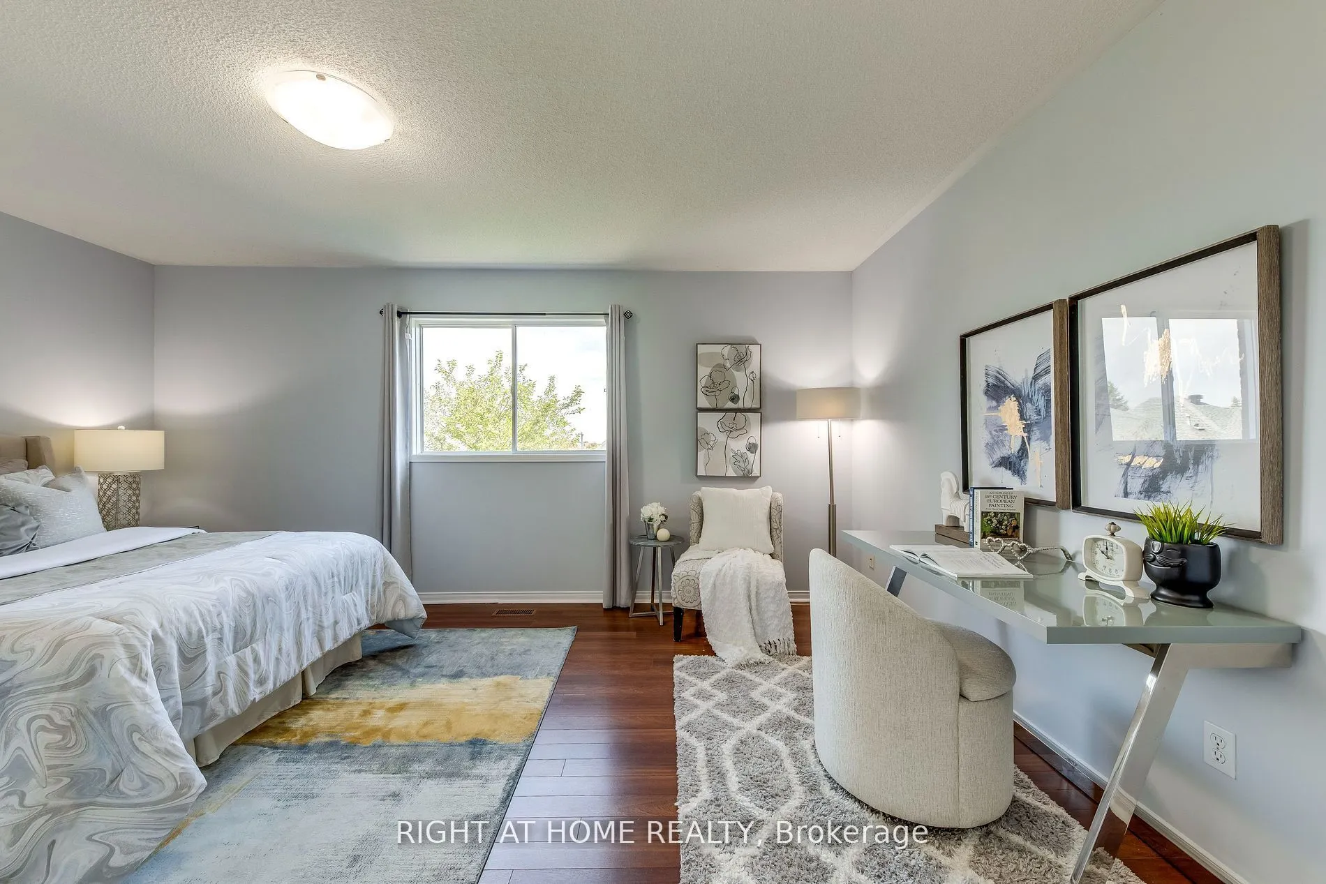 2945 Thomas Street, #104