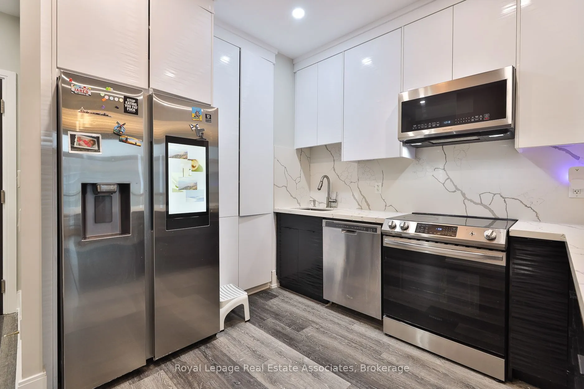 15 Viking Lane, #2208