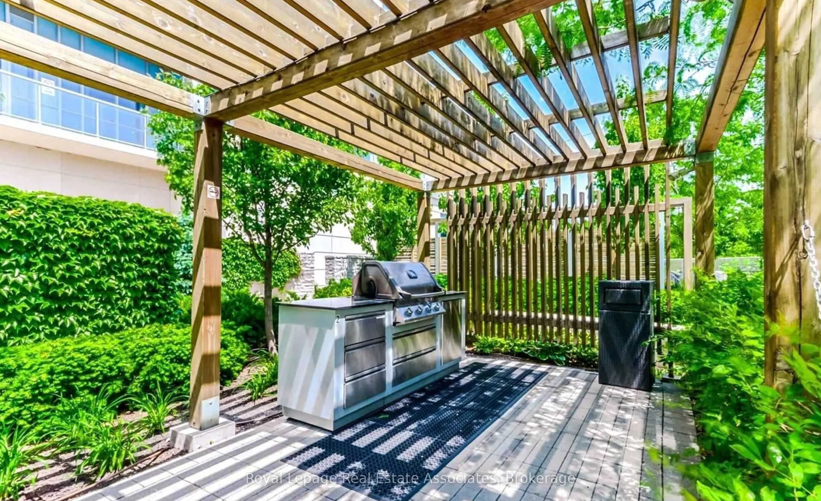 15 Viking Lane, #2208