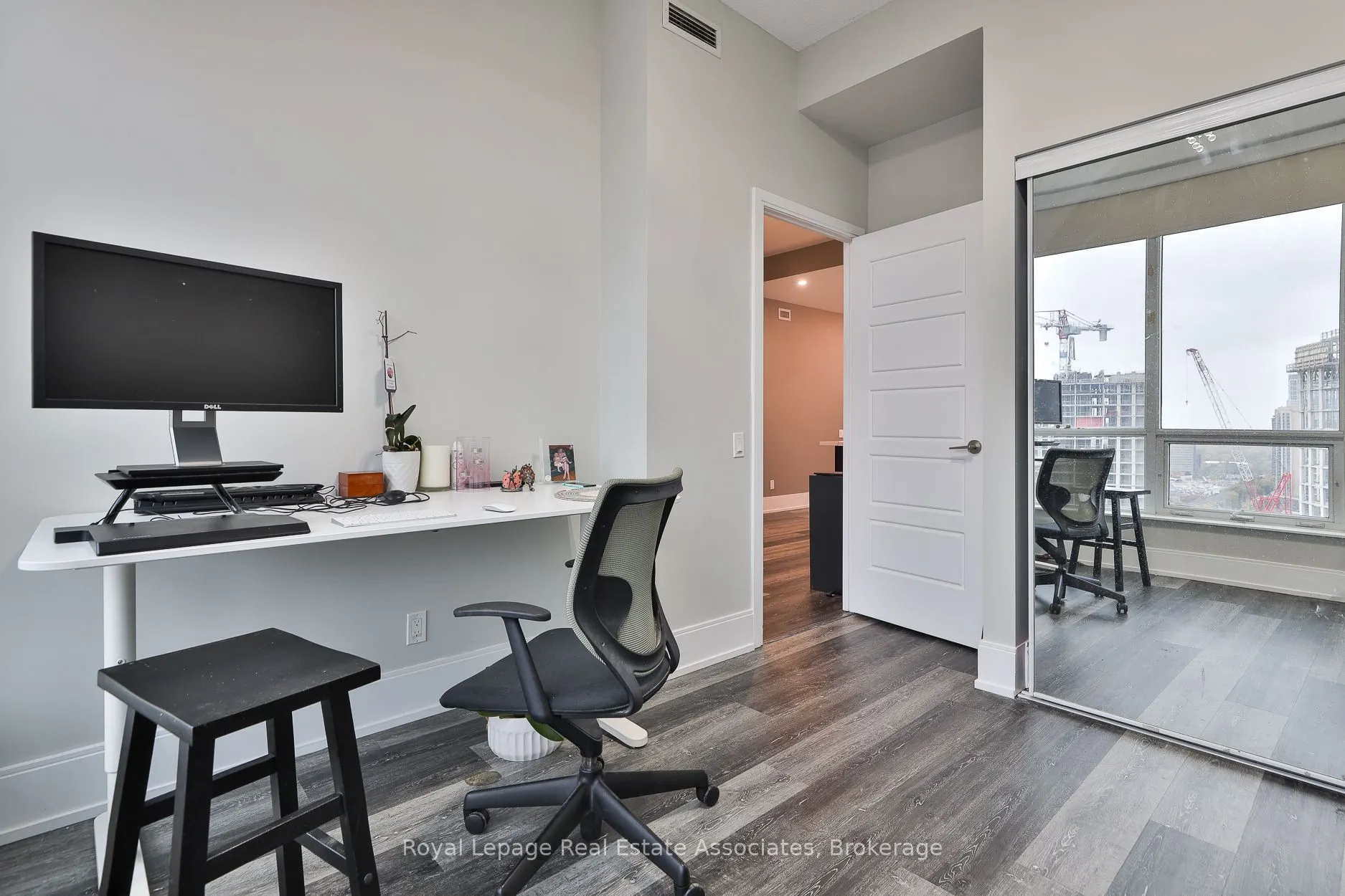 15 Viking Lane, #2208