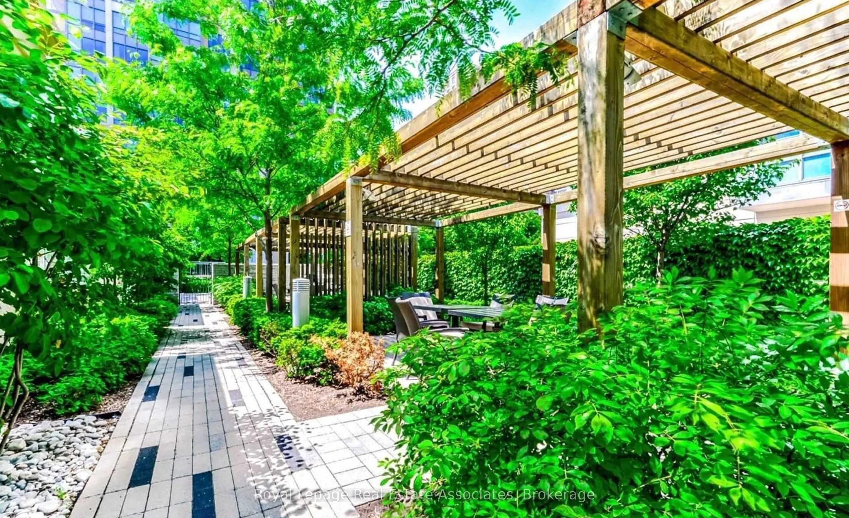 15 Viking Lane, #2208