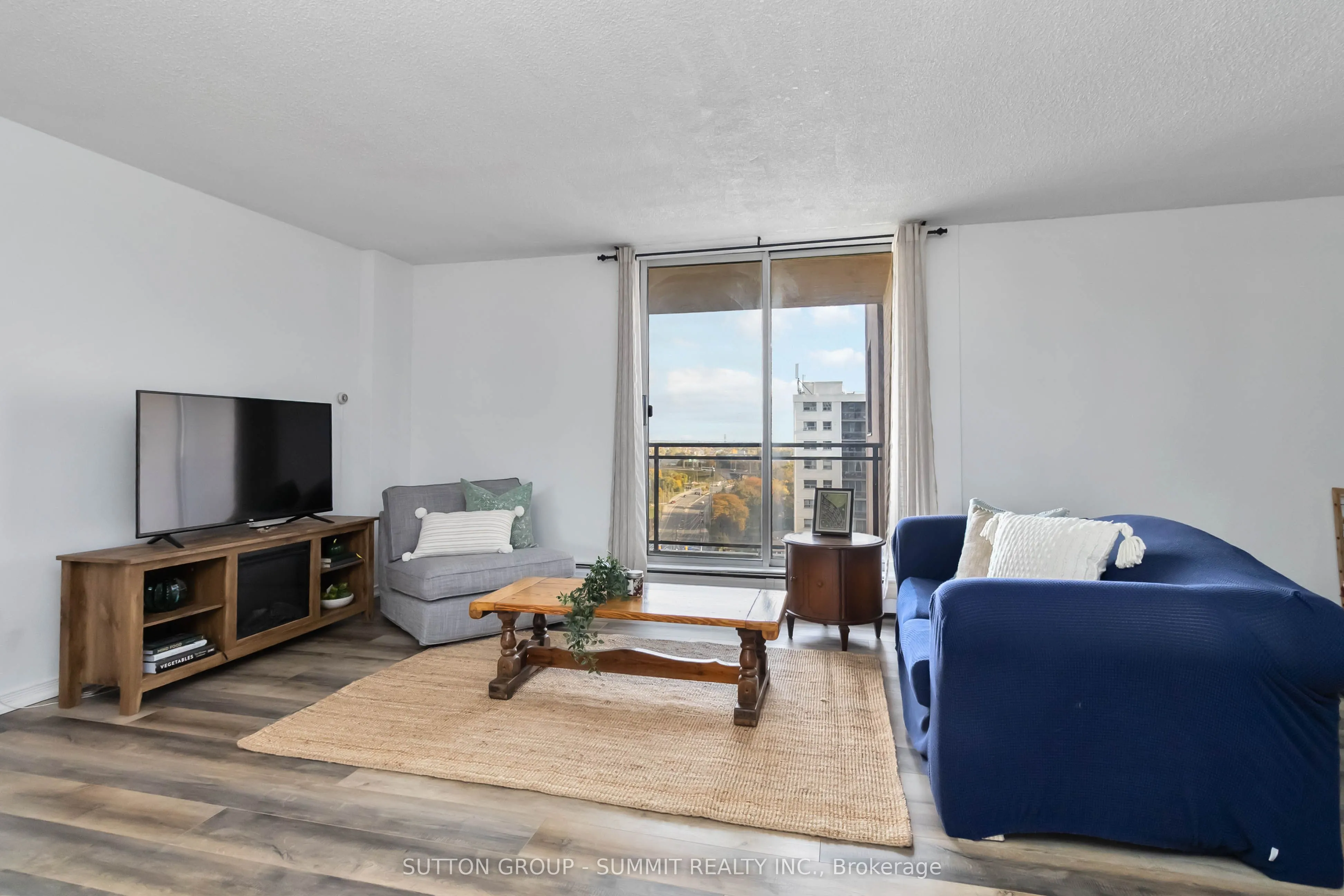 975 WARWICK Court, #1501