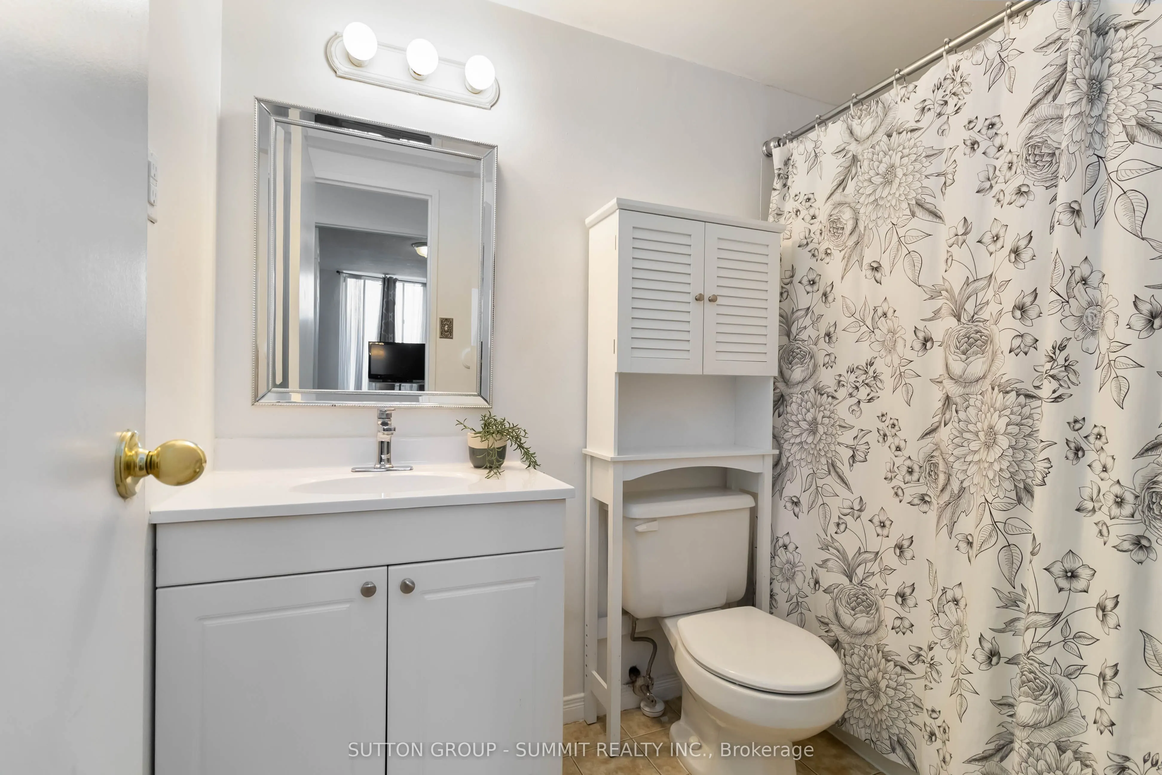 975 WARWICK Court, #1501