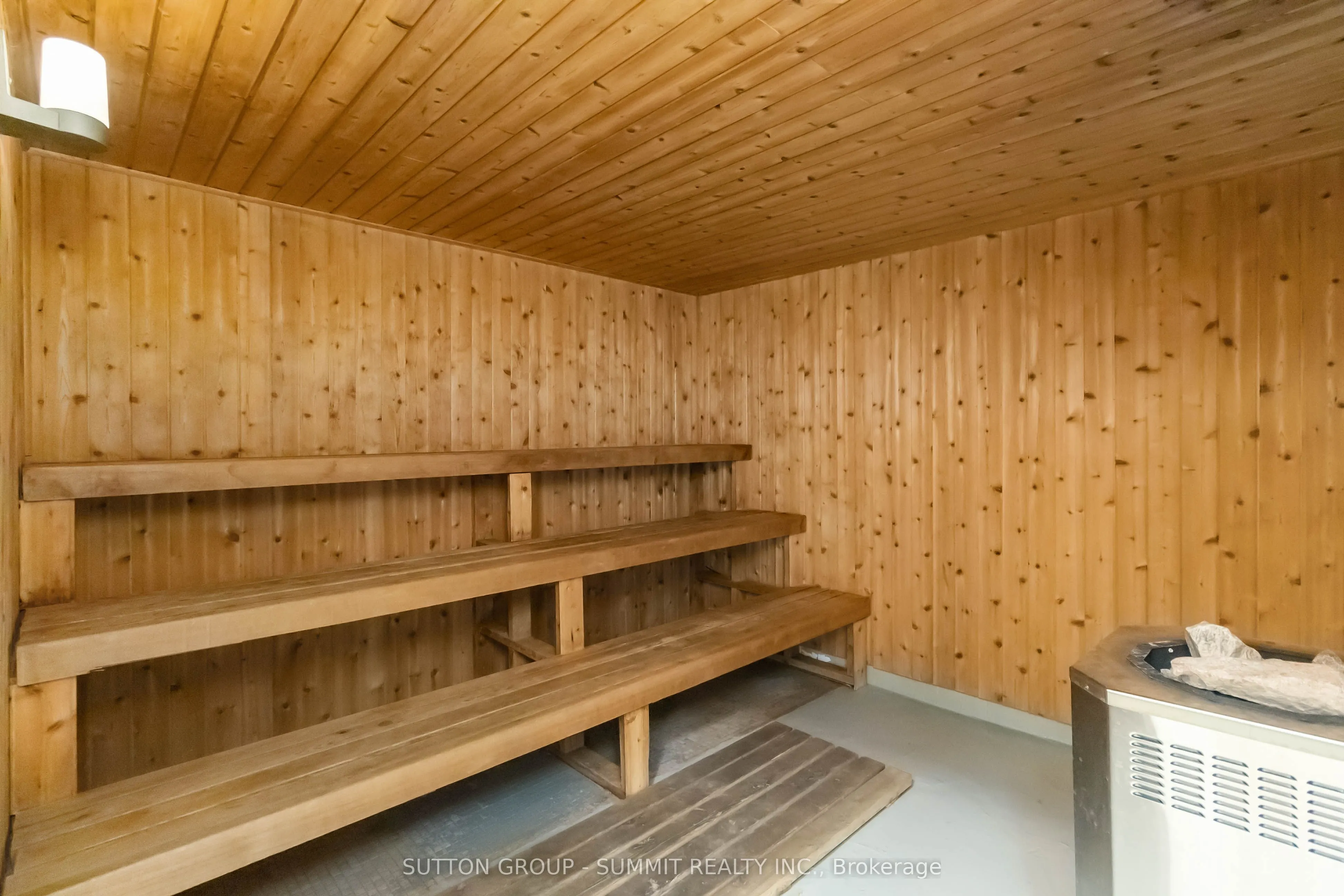 975 WARWICK Court, #1501