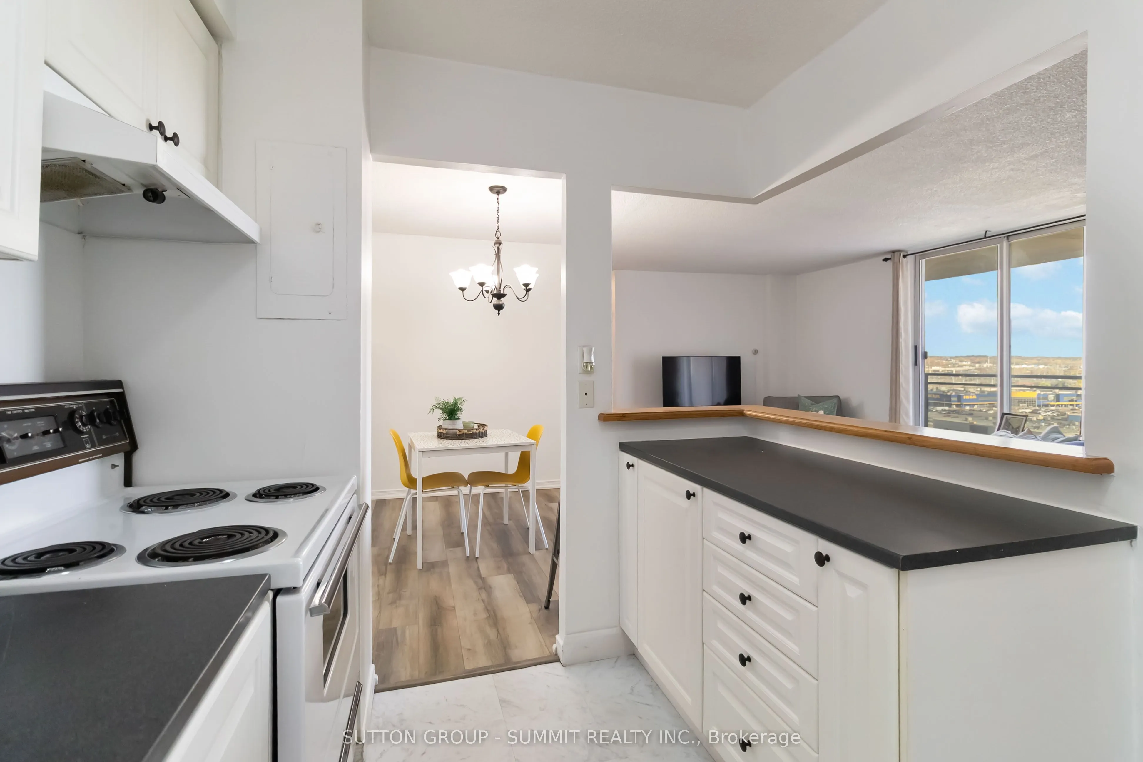 975 WARWICK Court, #1501