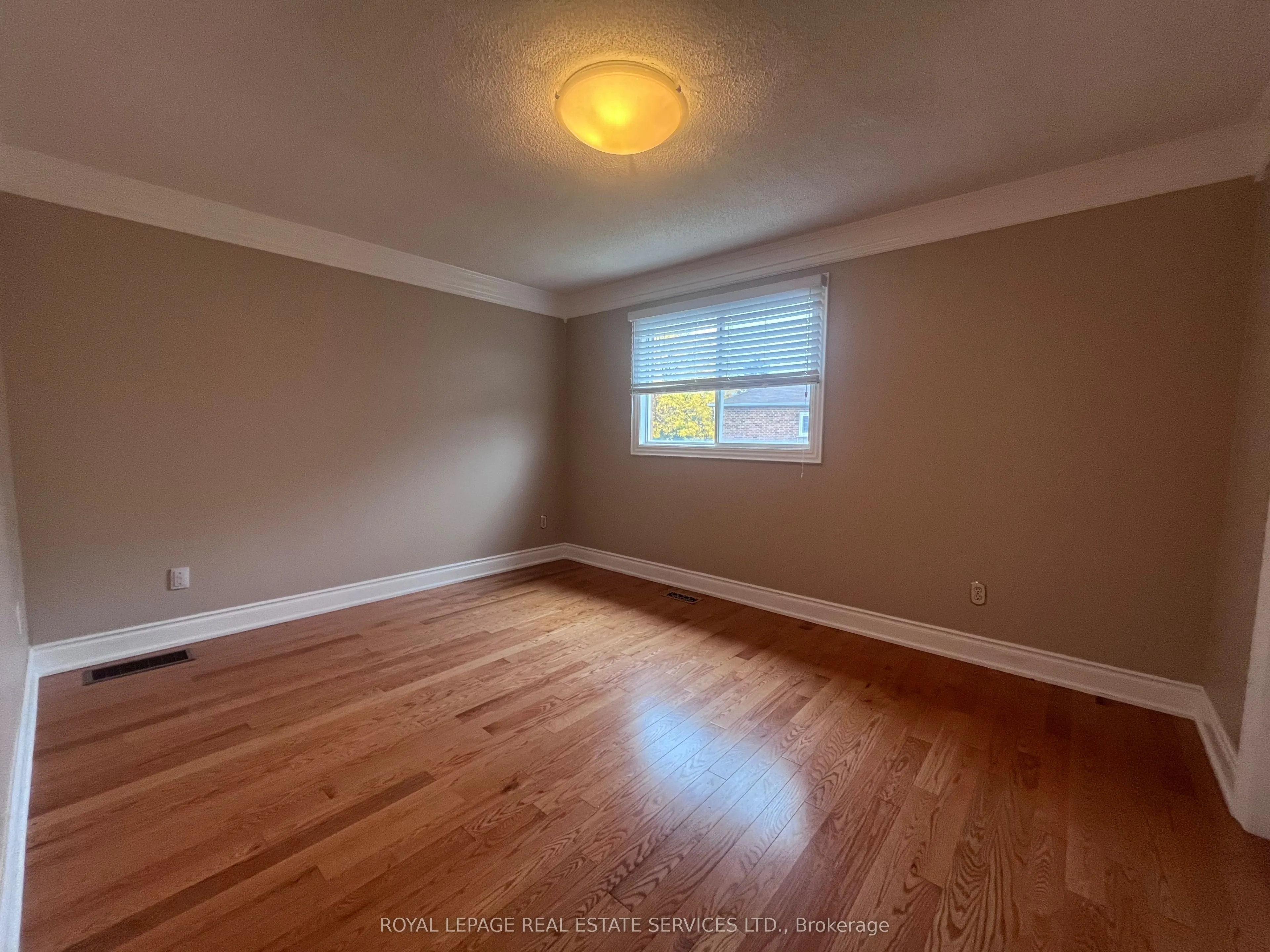 5254 Astwell Avenue W