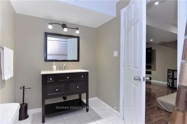 3324 Raindance Crescent