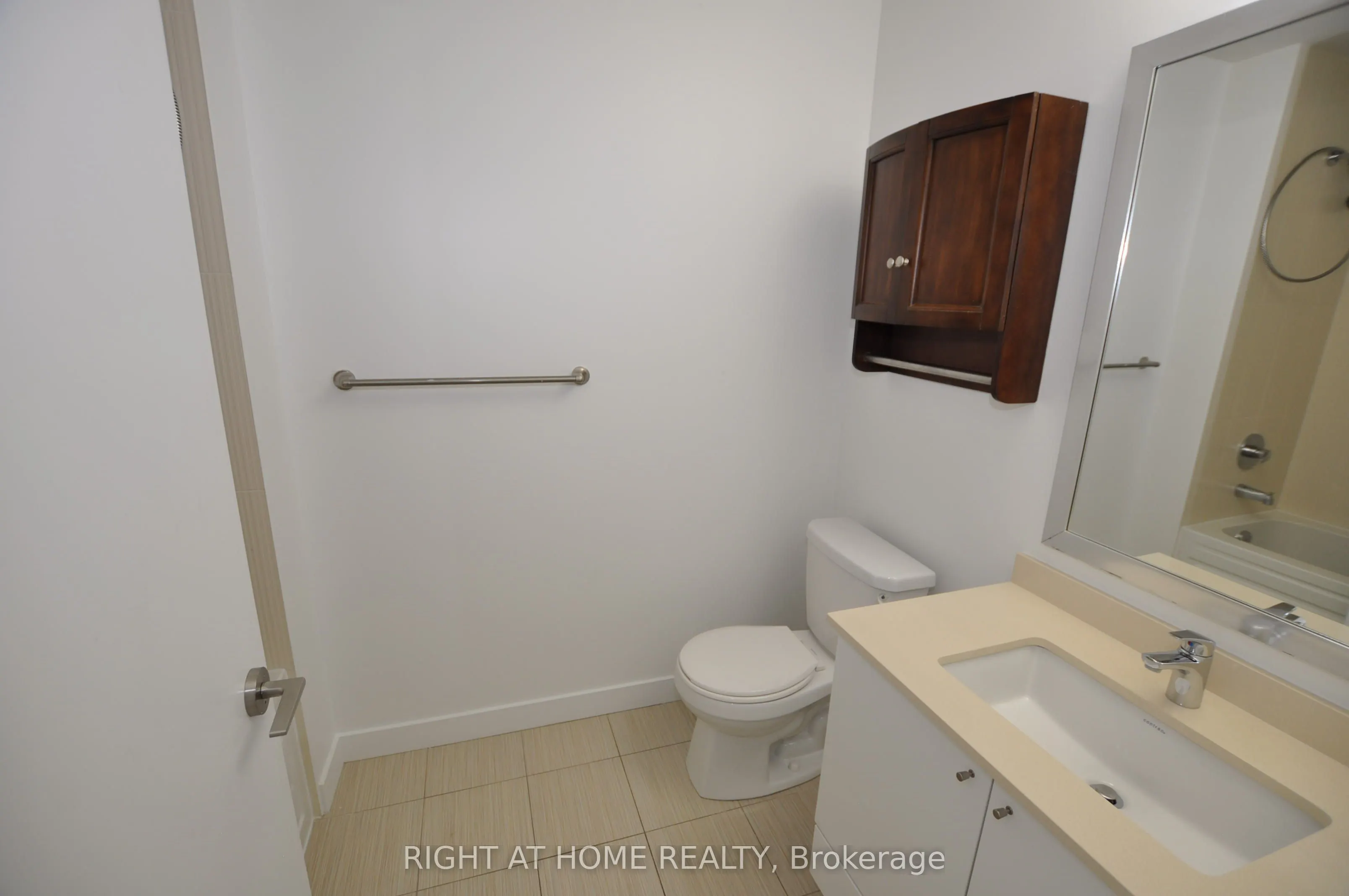 3975 GRAND PARK Drive, #909