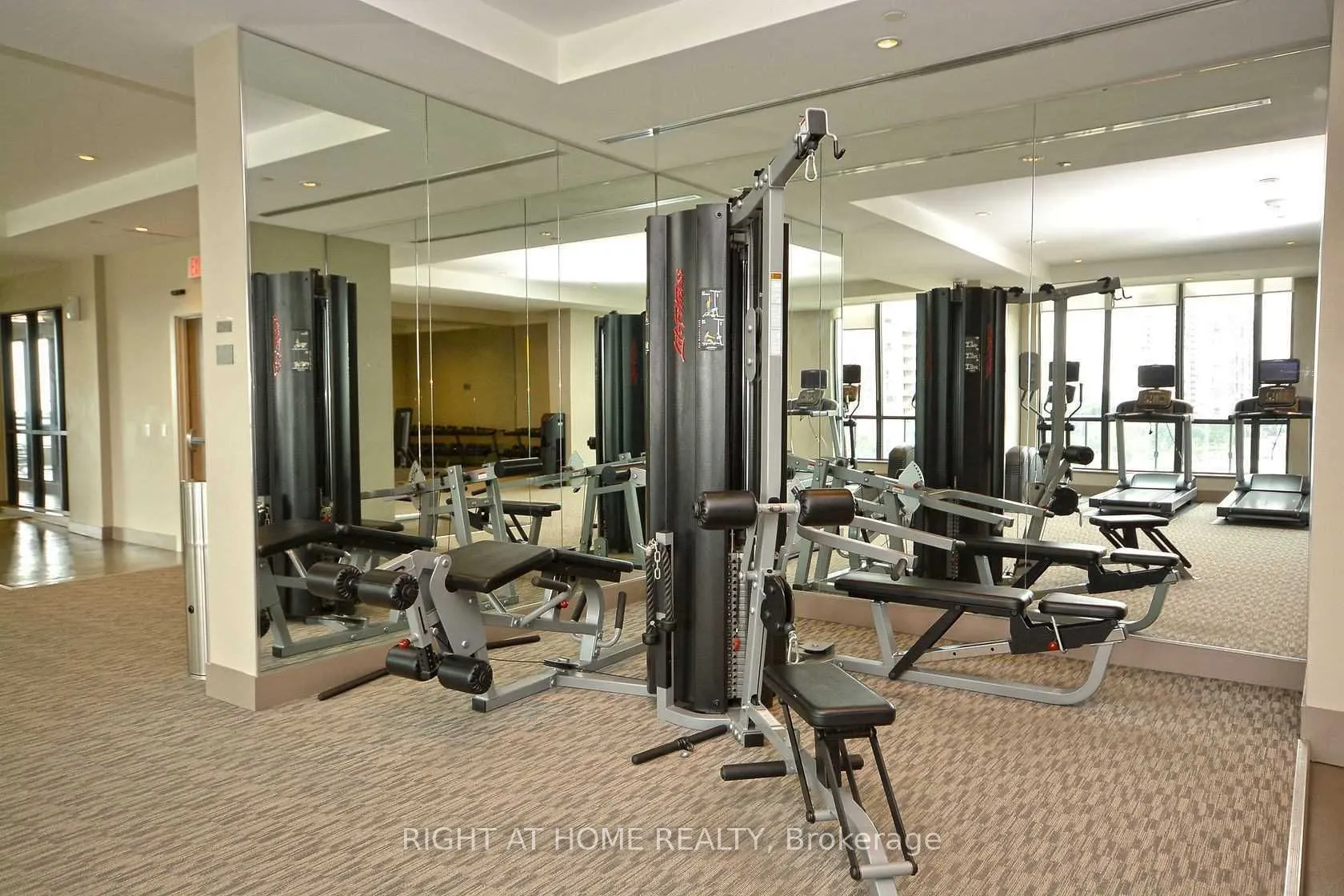 3975 GRAND PARK Drive, #909