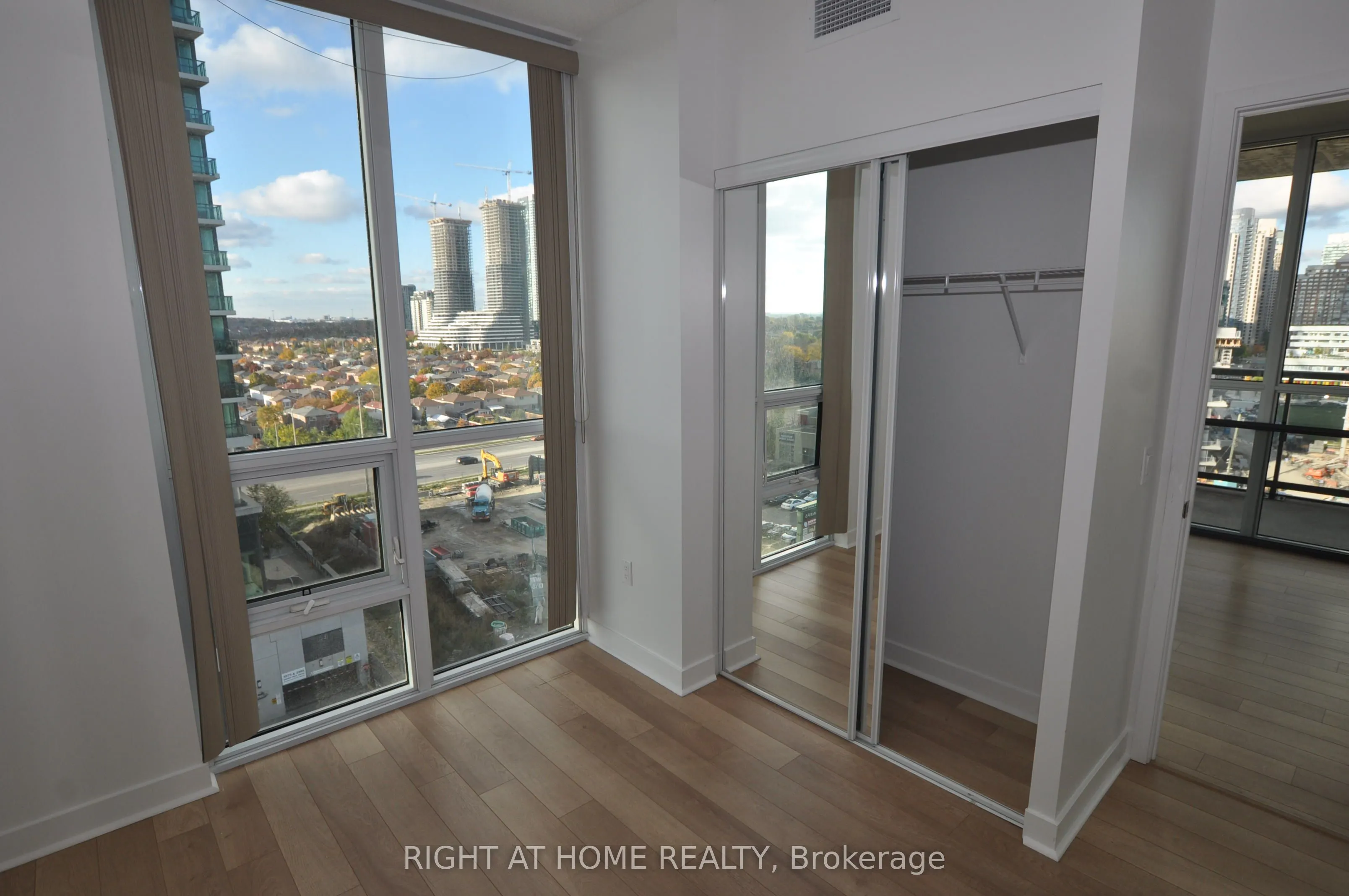 3975 GRAND PARK Drive, #909