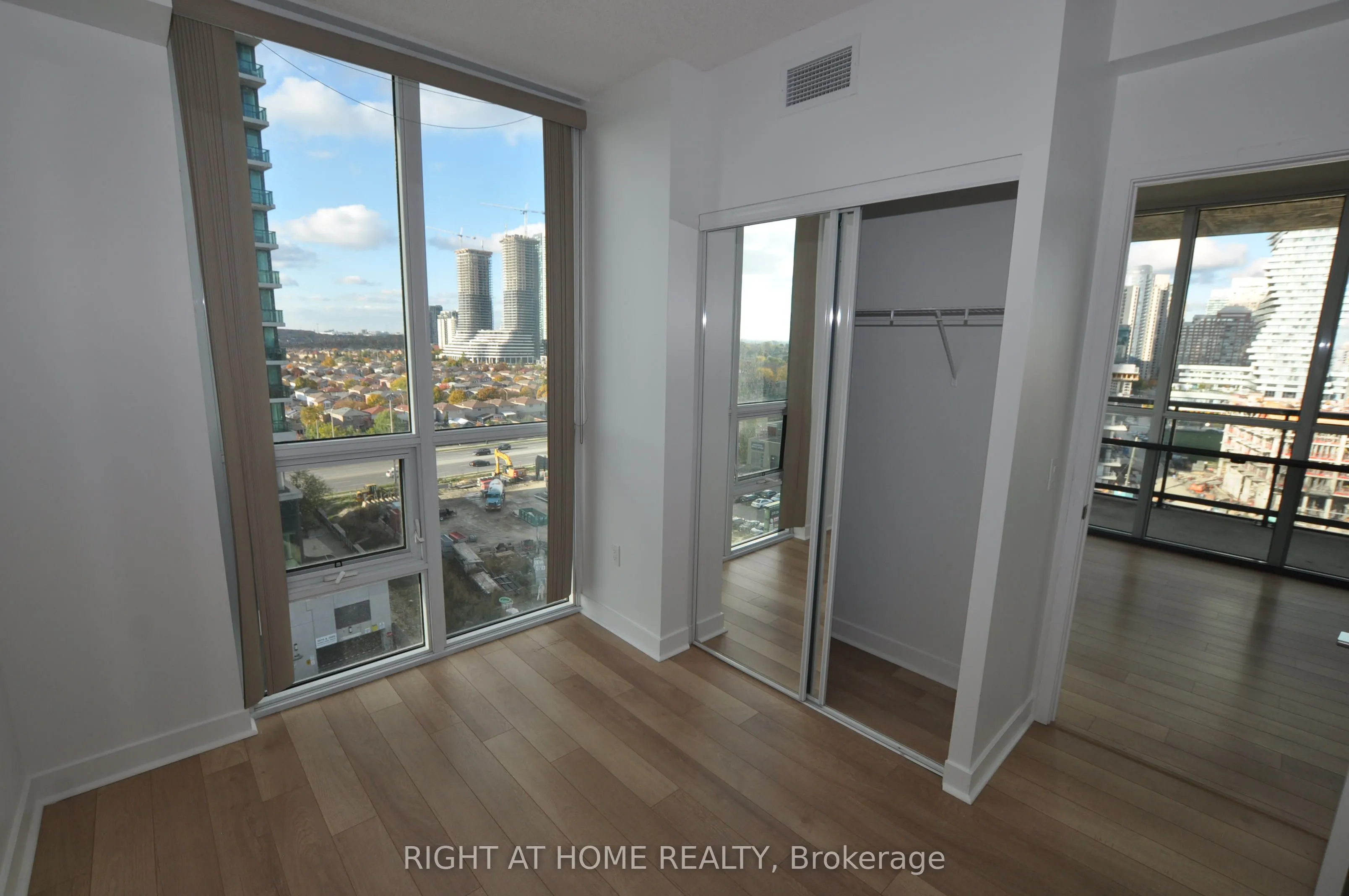 3975 GRAND PARK Drive, #909