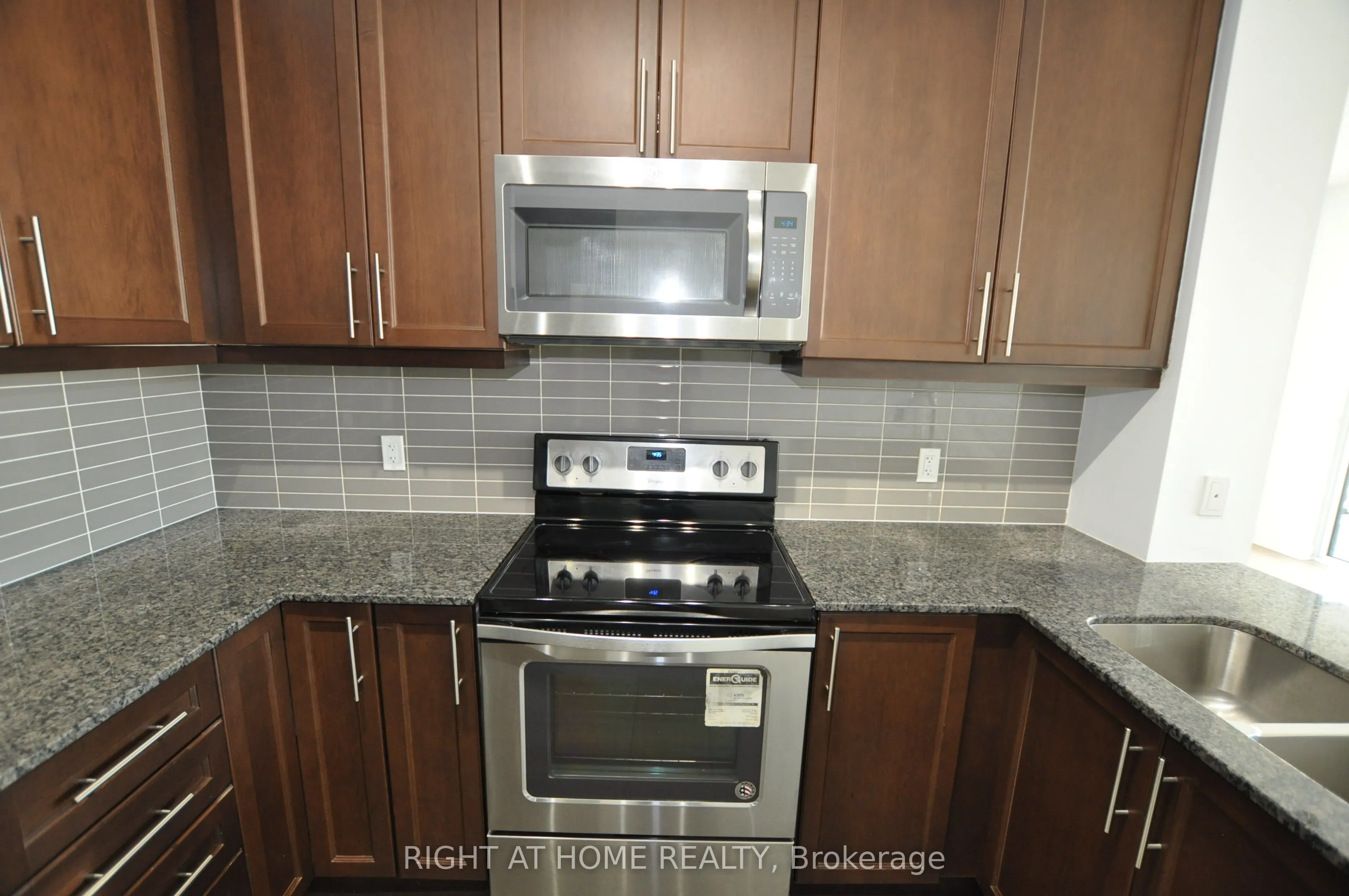 3975 GRAND PARK Drive, #909