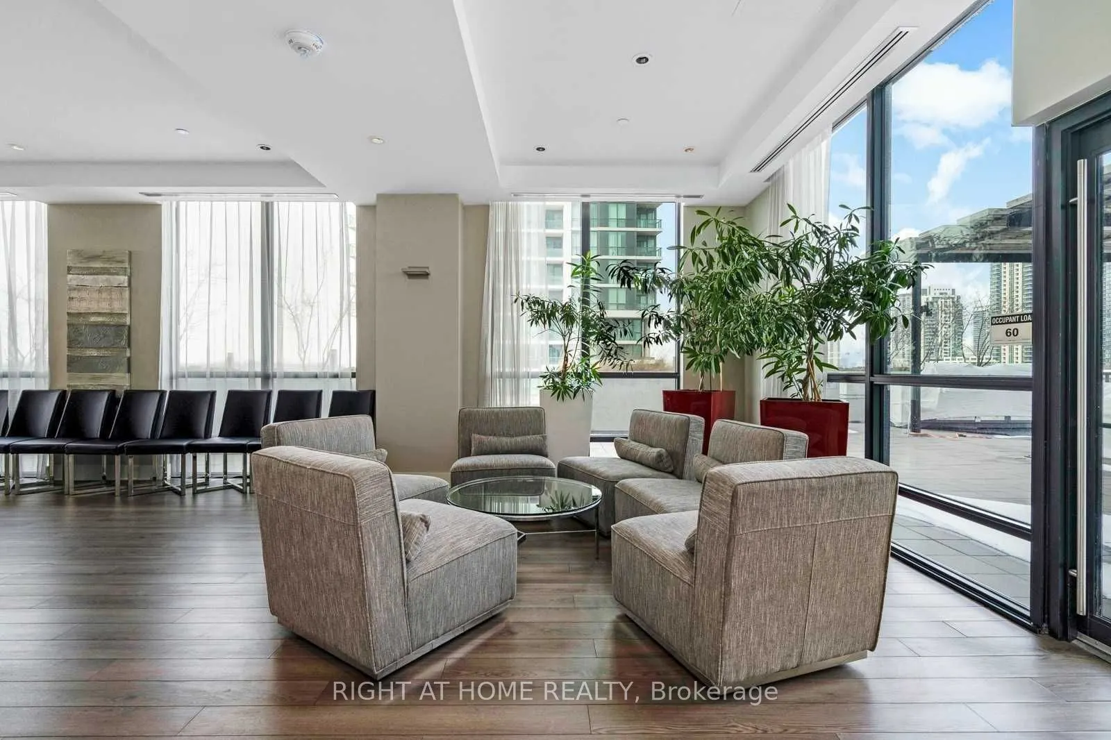 3975 GRAND PARK Drive, #909