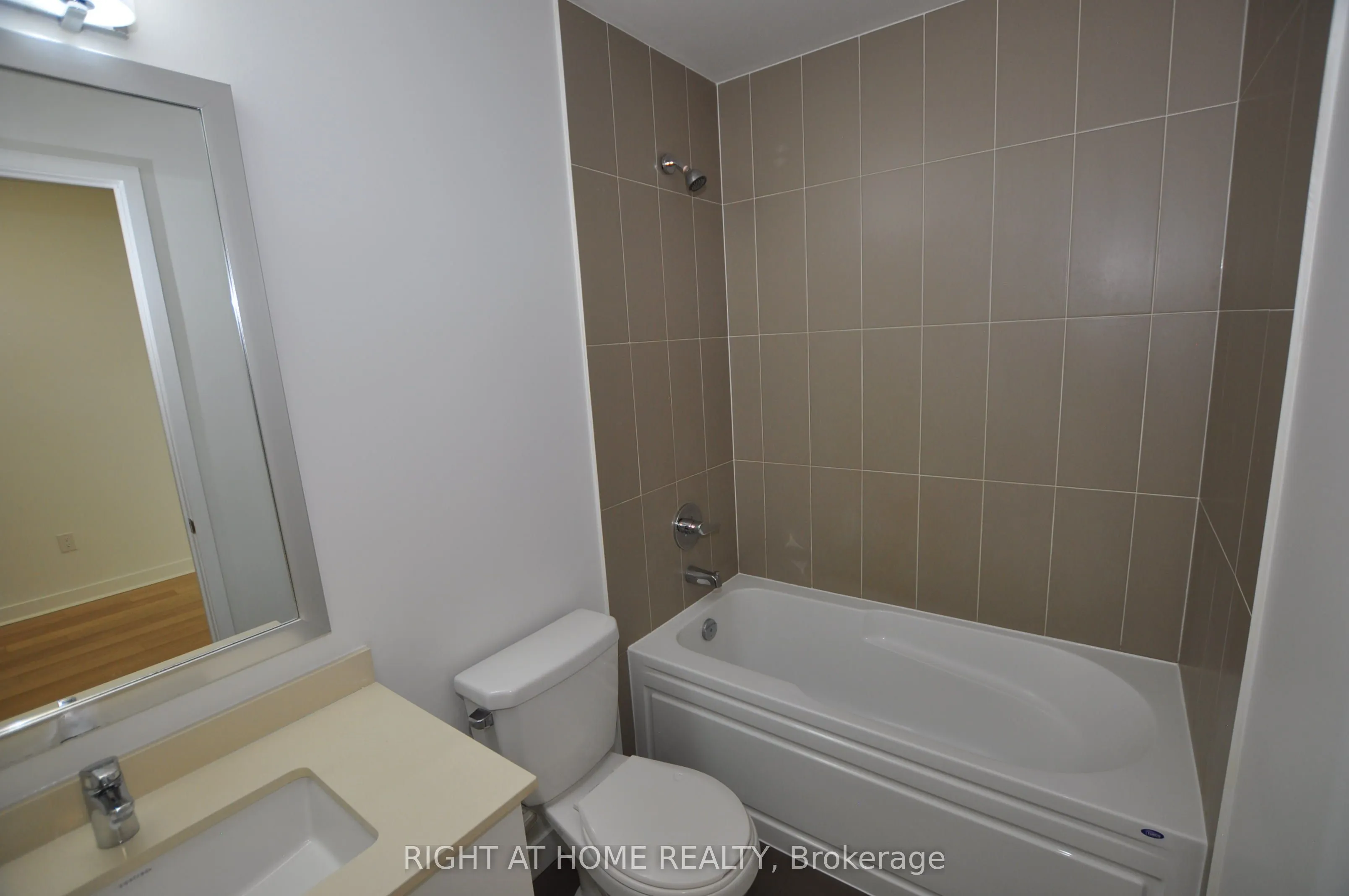 3975 GRAND PARK Drive, #909