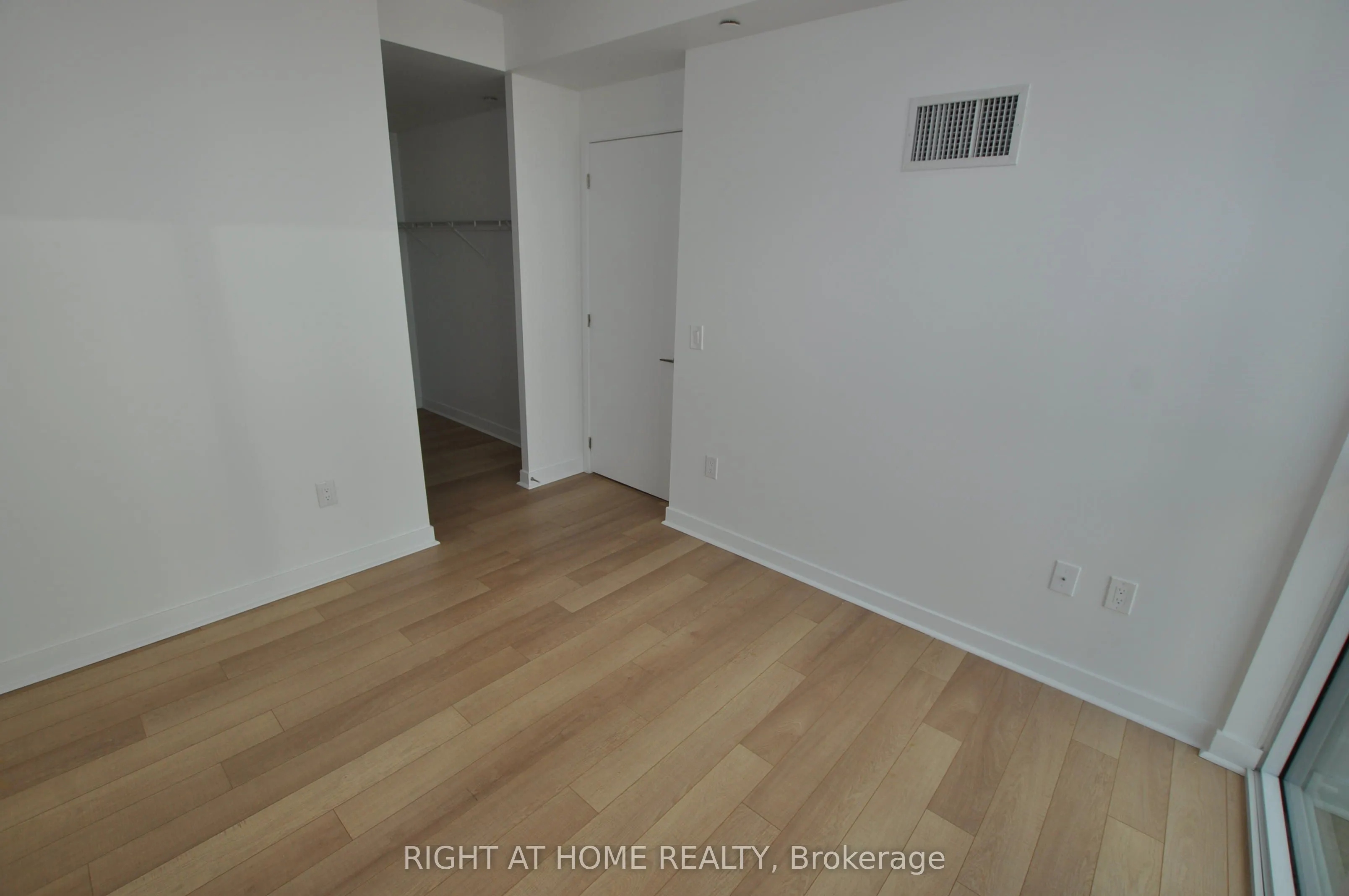 3975 GRAND PARK Drive, #909