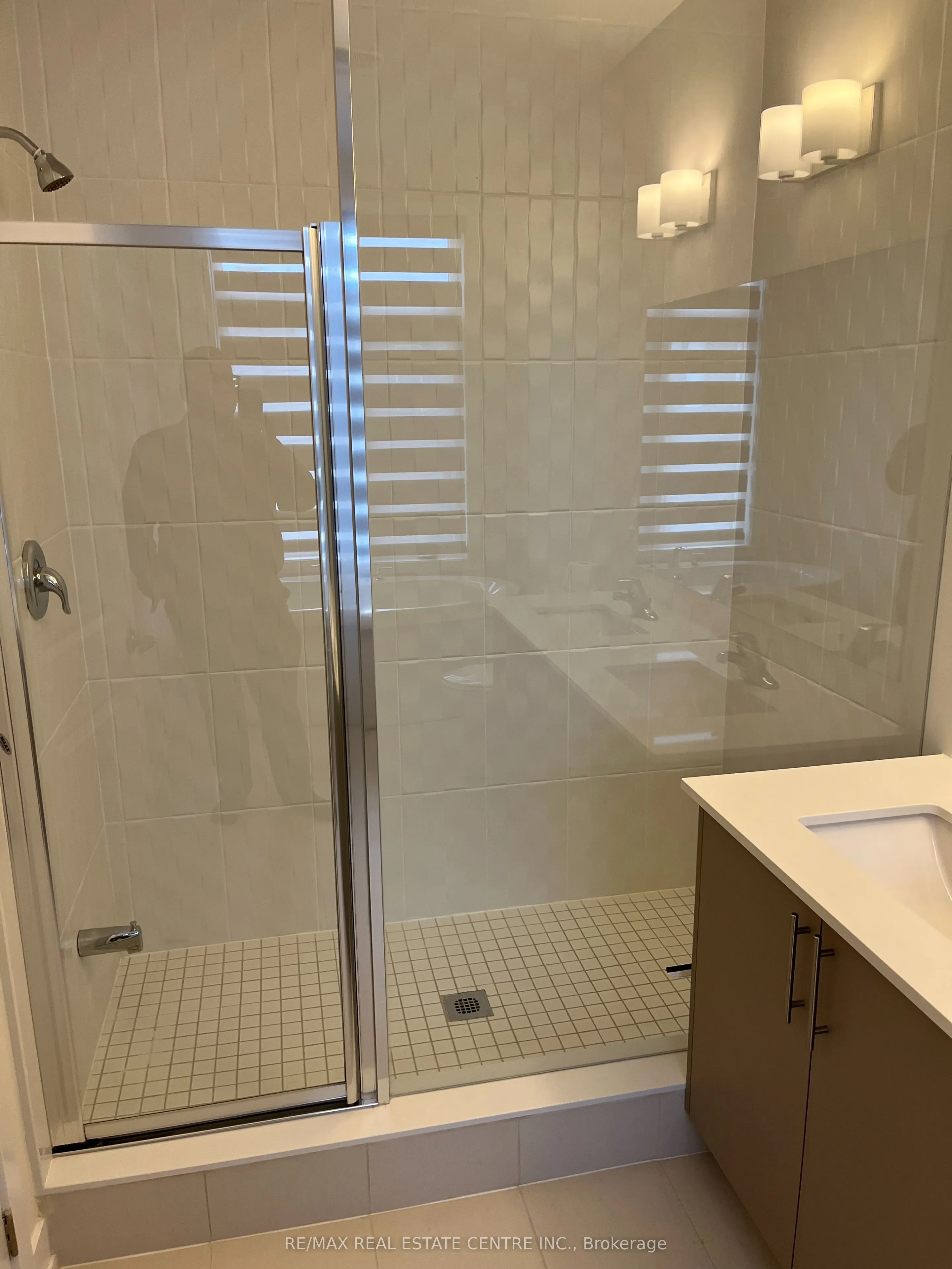 3112 Meadowridge Drive