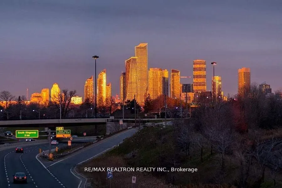 33 Shore Breeze Drive, #2501