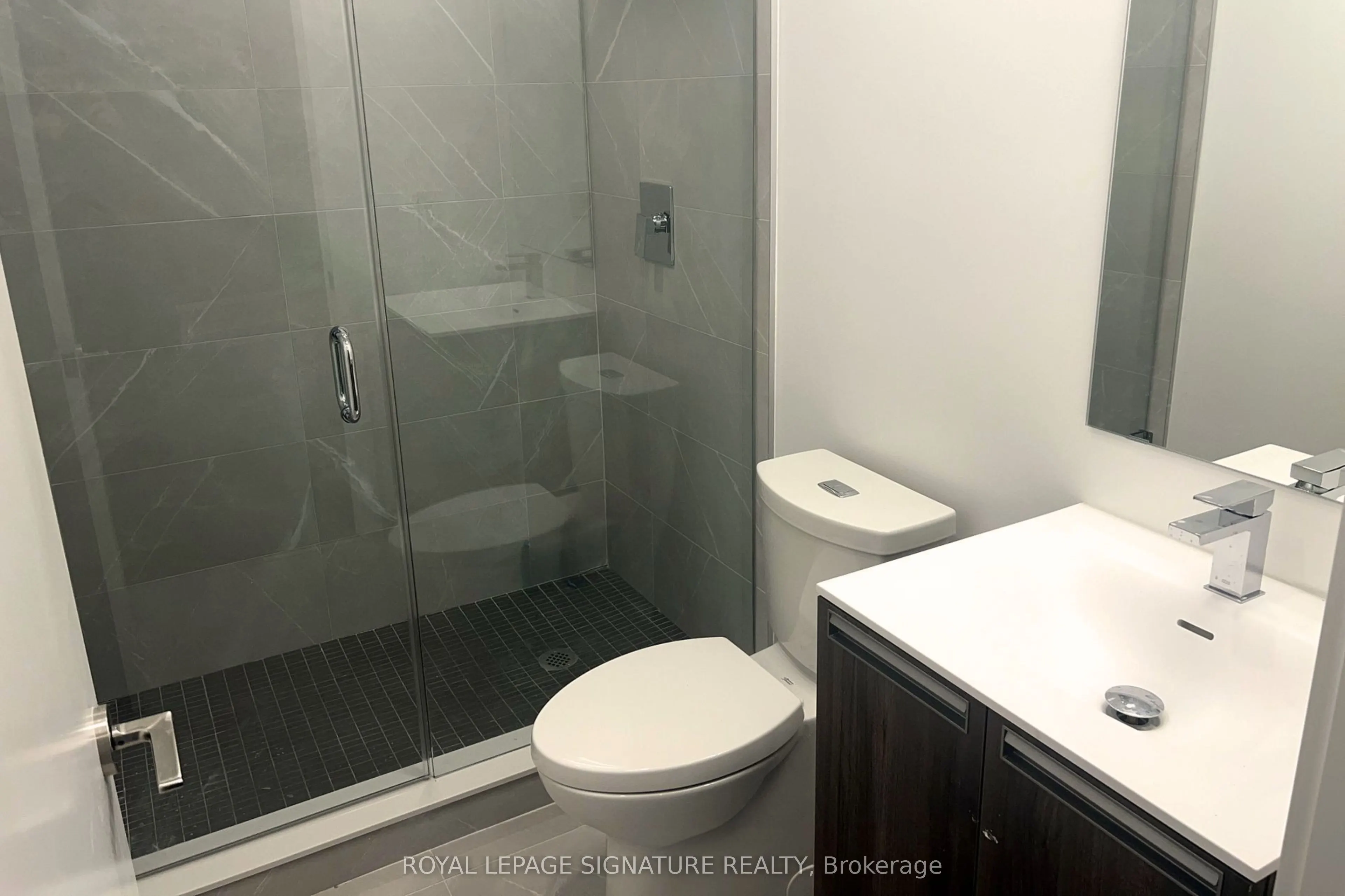 160 Kingsway Crescent, #607