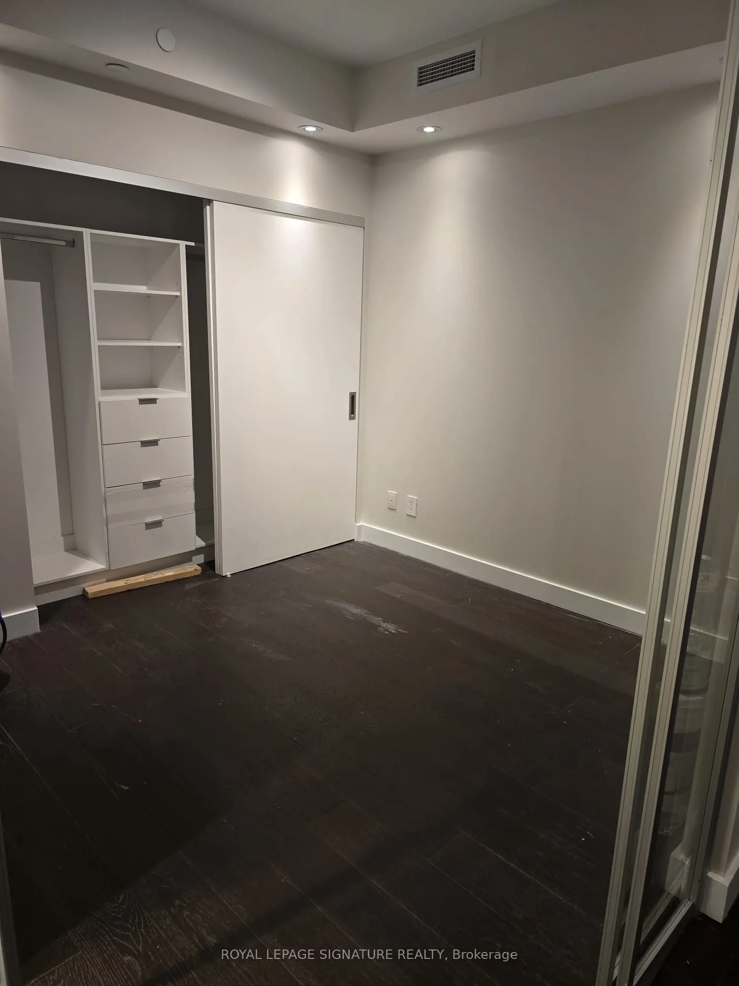 160 Kingsway Crescent, #607