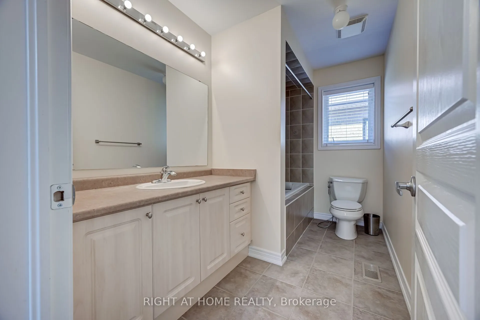 3407 Whilabout Terrace