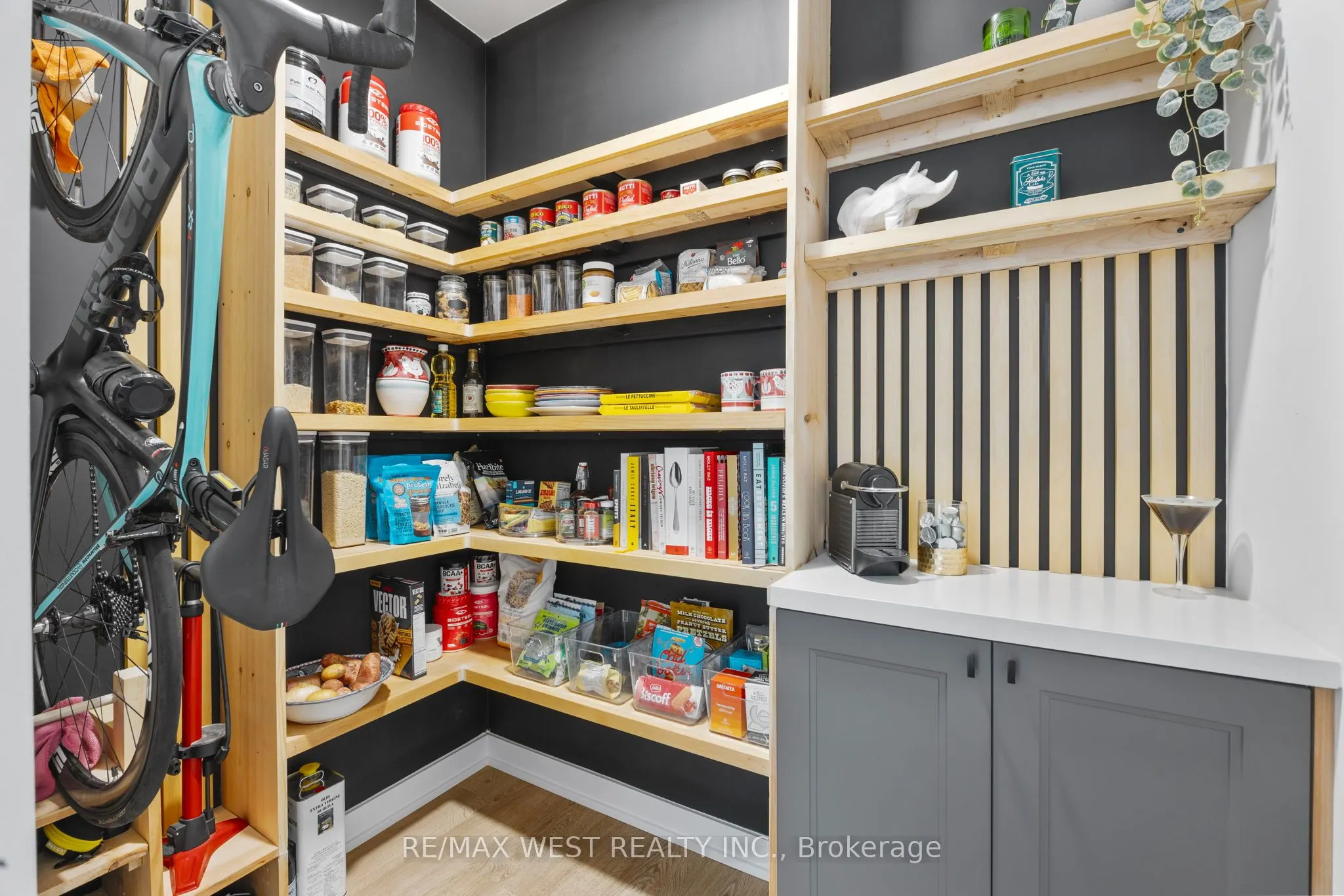 1928 Lake Shore Boulevard W, #3902