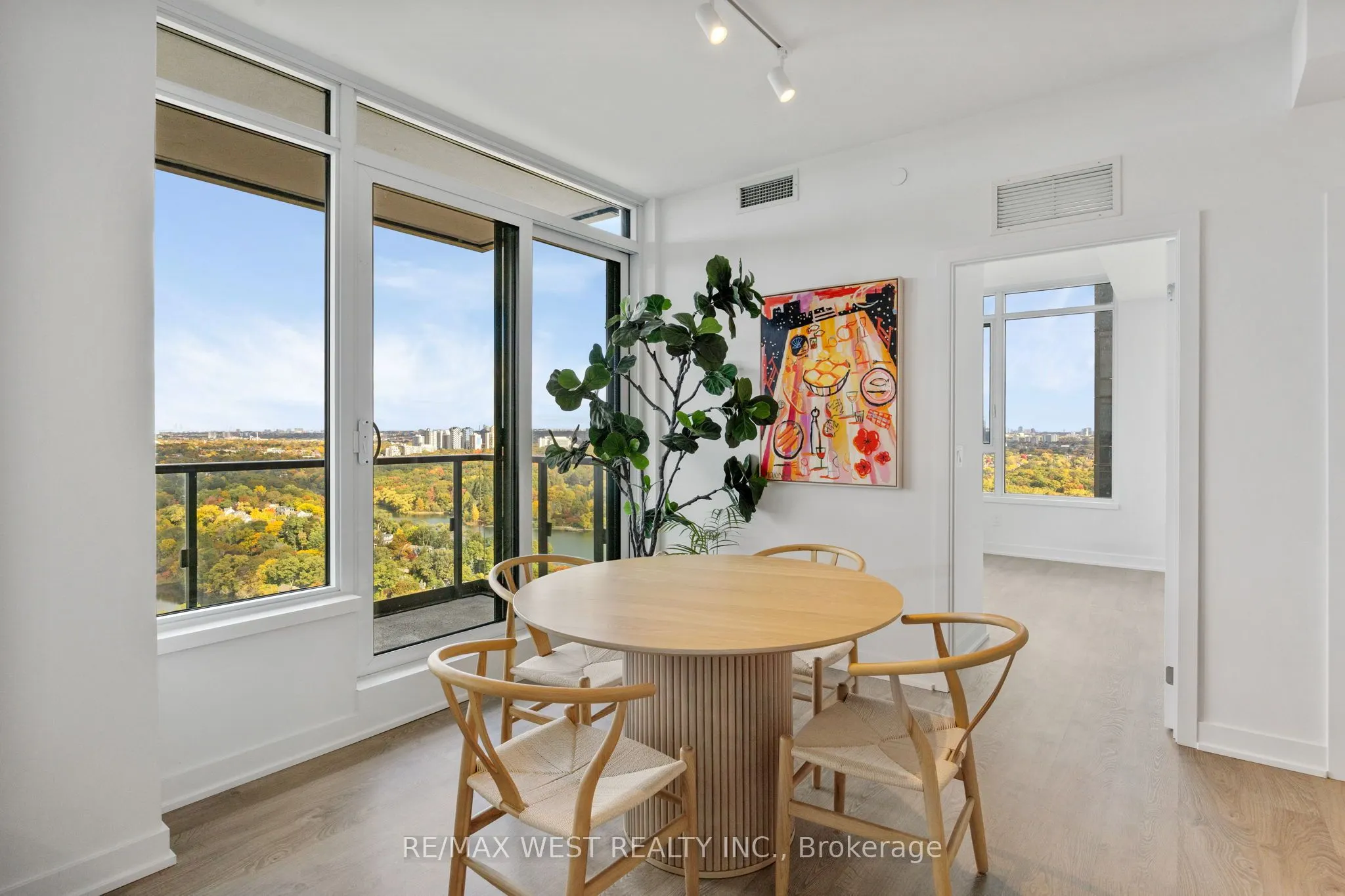 1928 Lake Shore Boulevard W, #3902