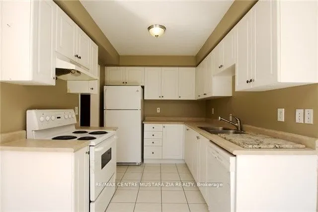 3452 Southwick Street