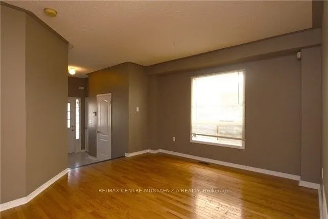 3452 Southwick Street