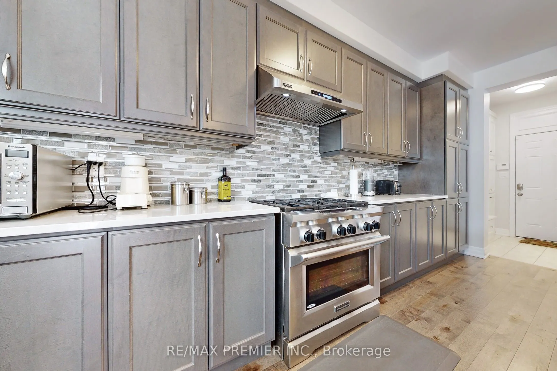 140 Magnolia Crescent