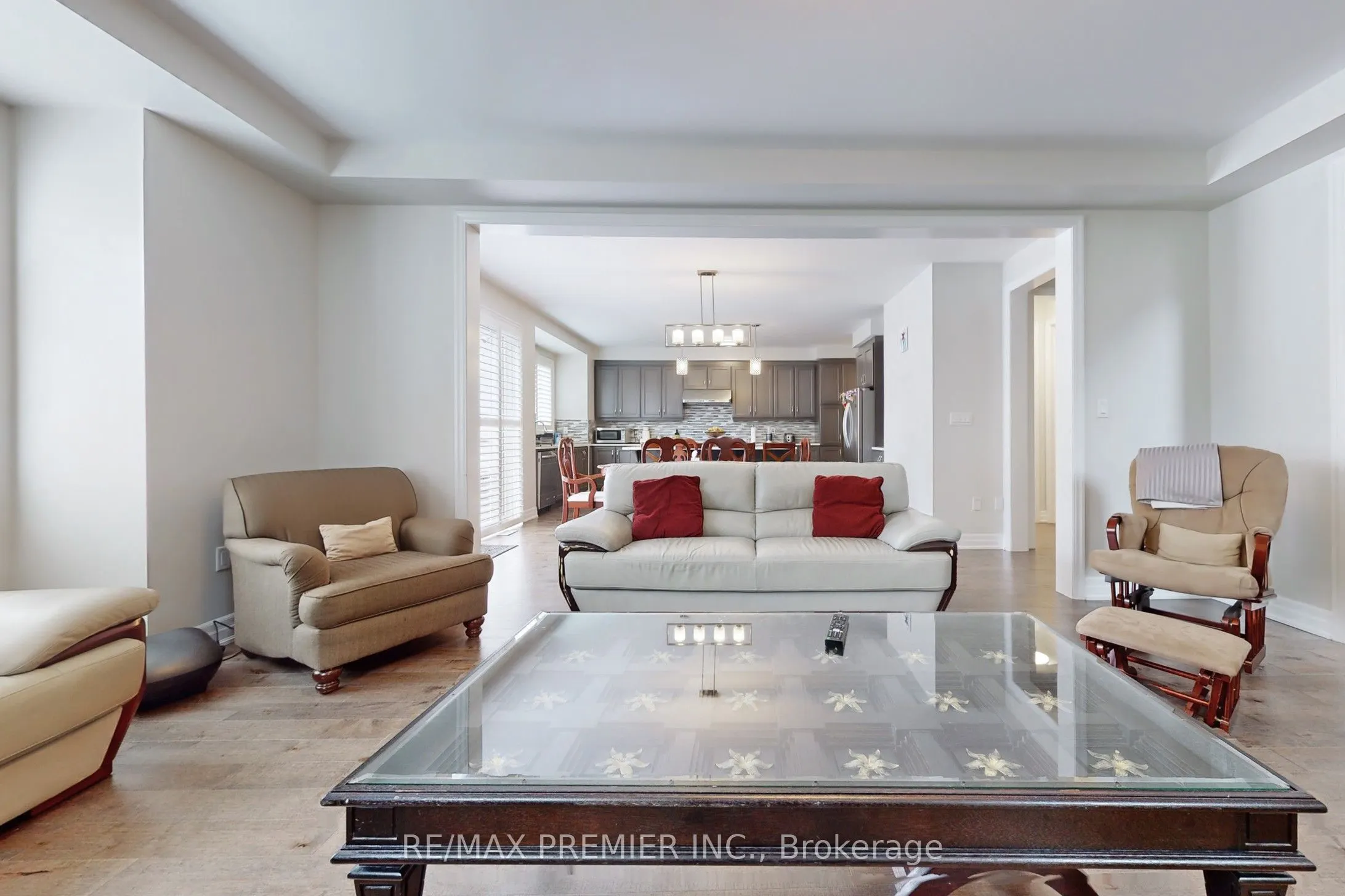 140 Magnolia Crescent