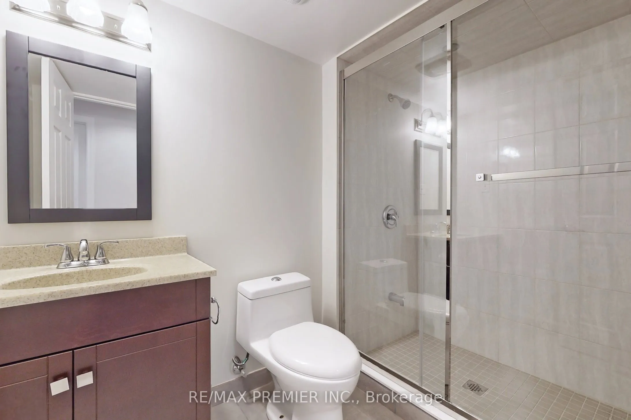 140 Magnolia Crescent