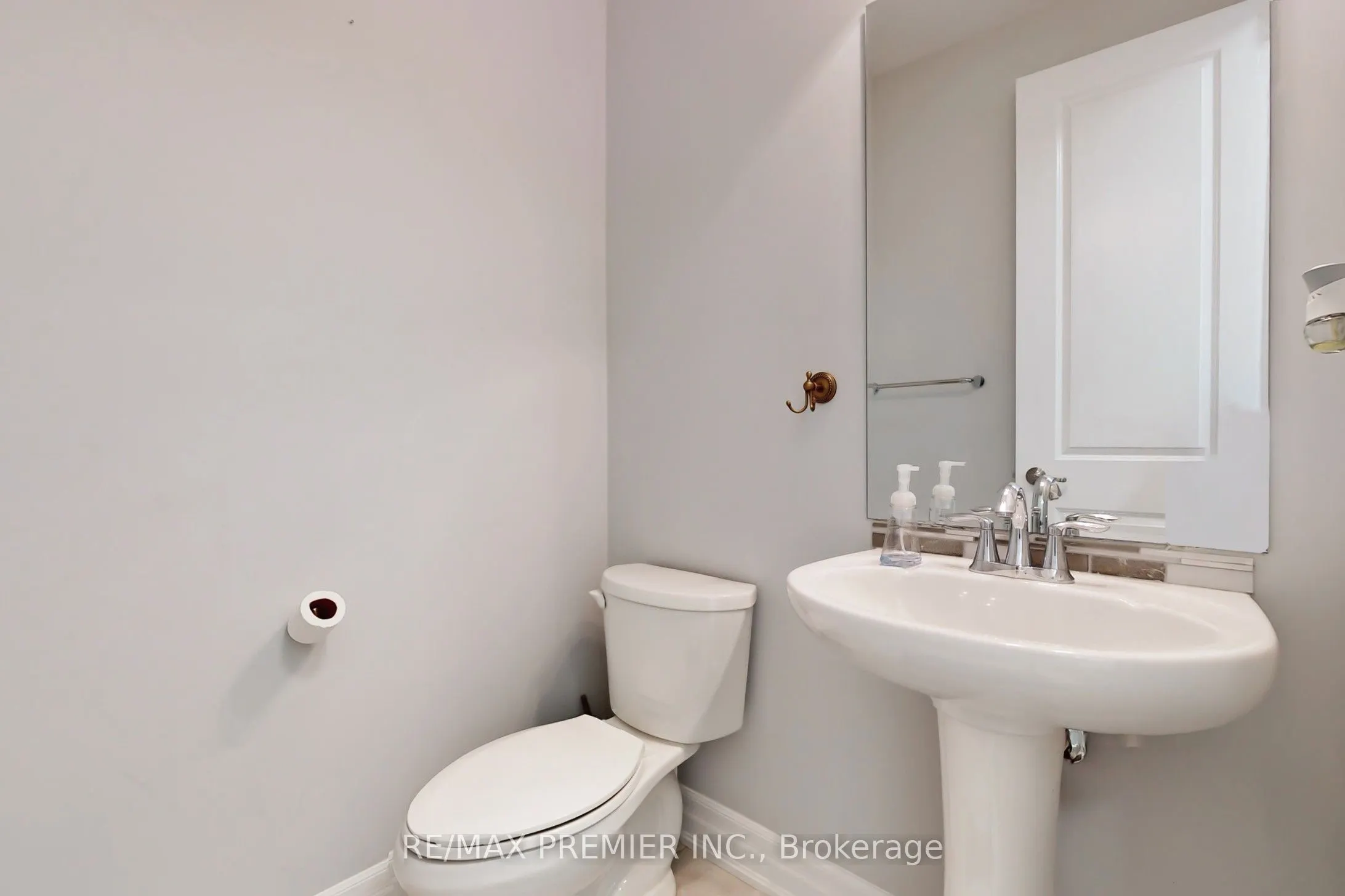 140 Magnolia Crescent