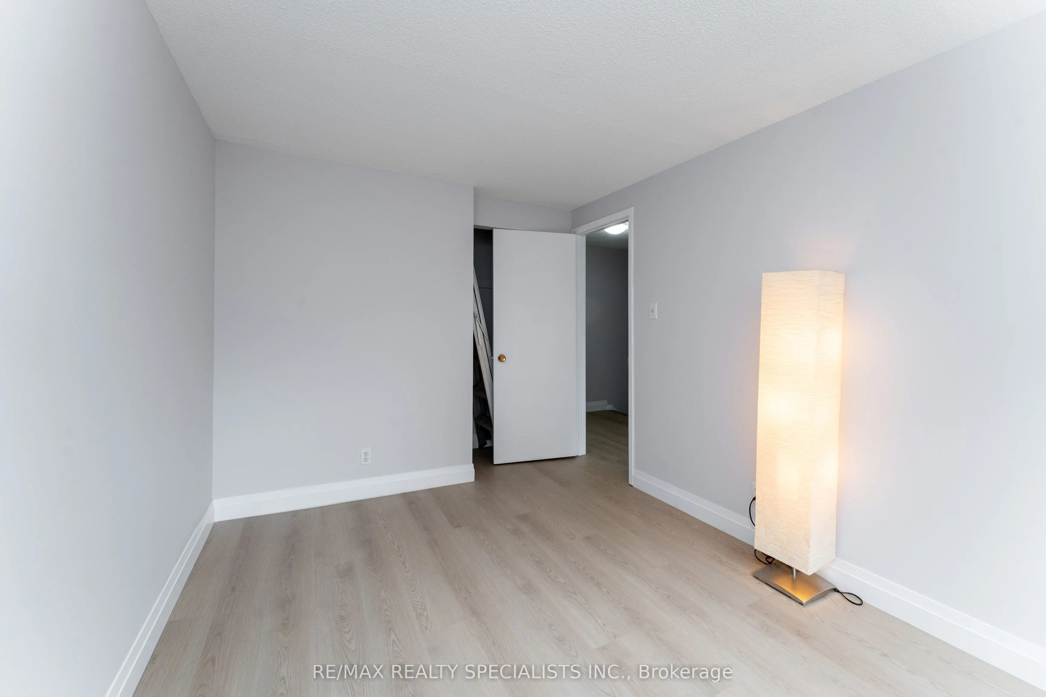 2050 Upper Middle Road, #165