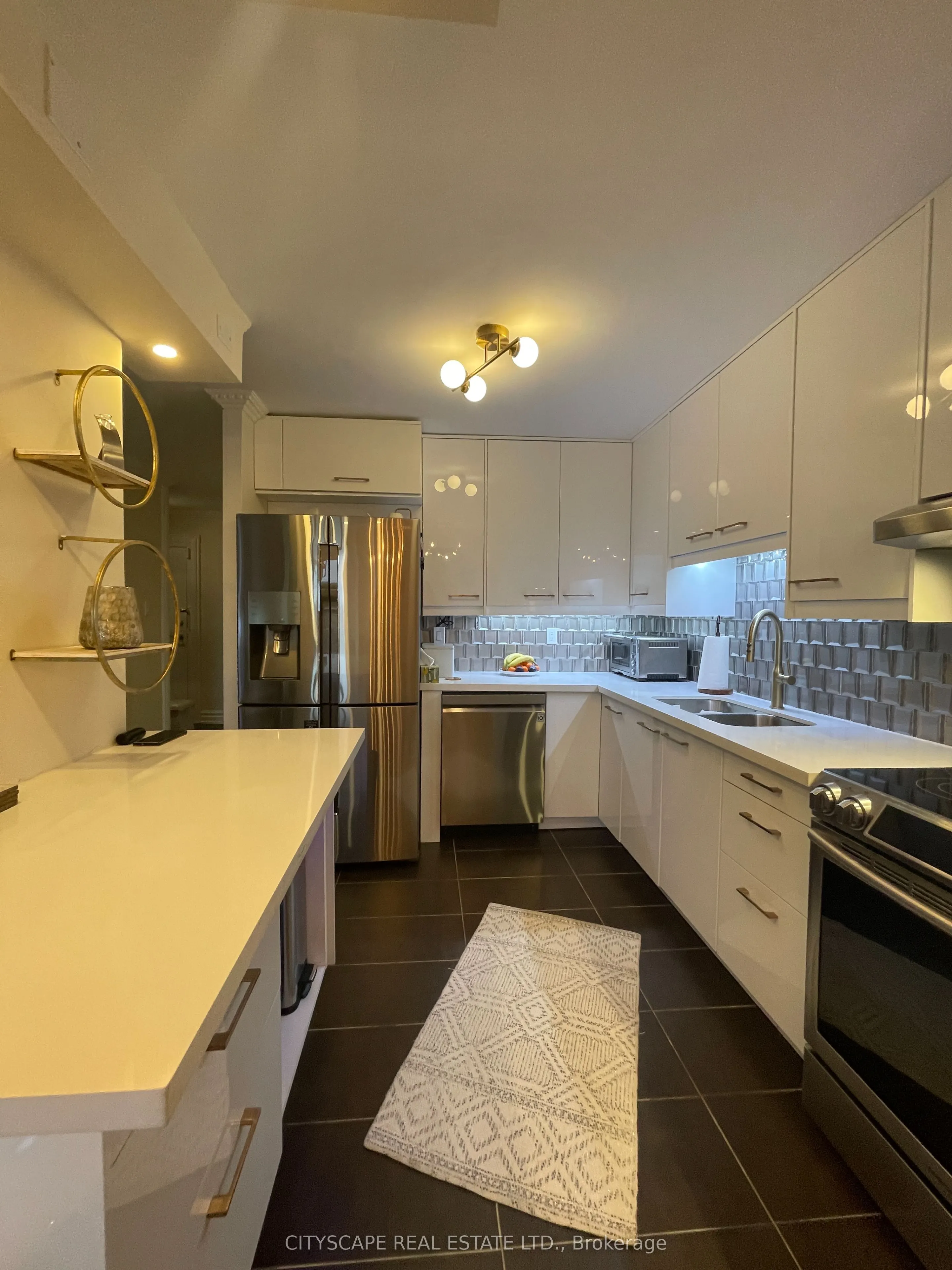 355 Rathburn Road E, #704