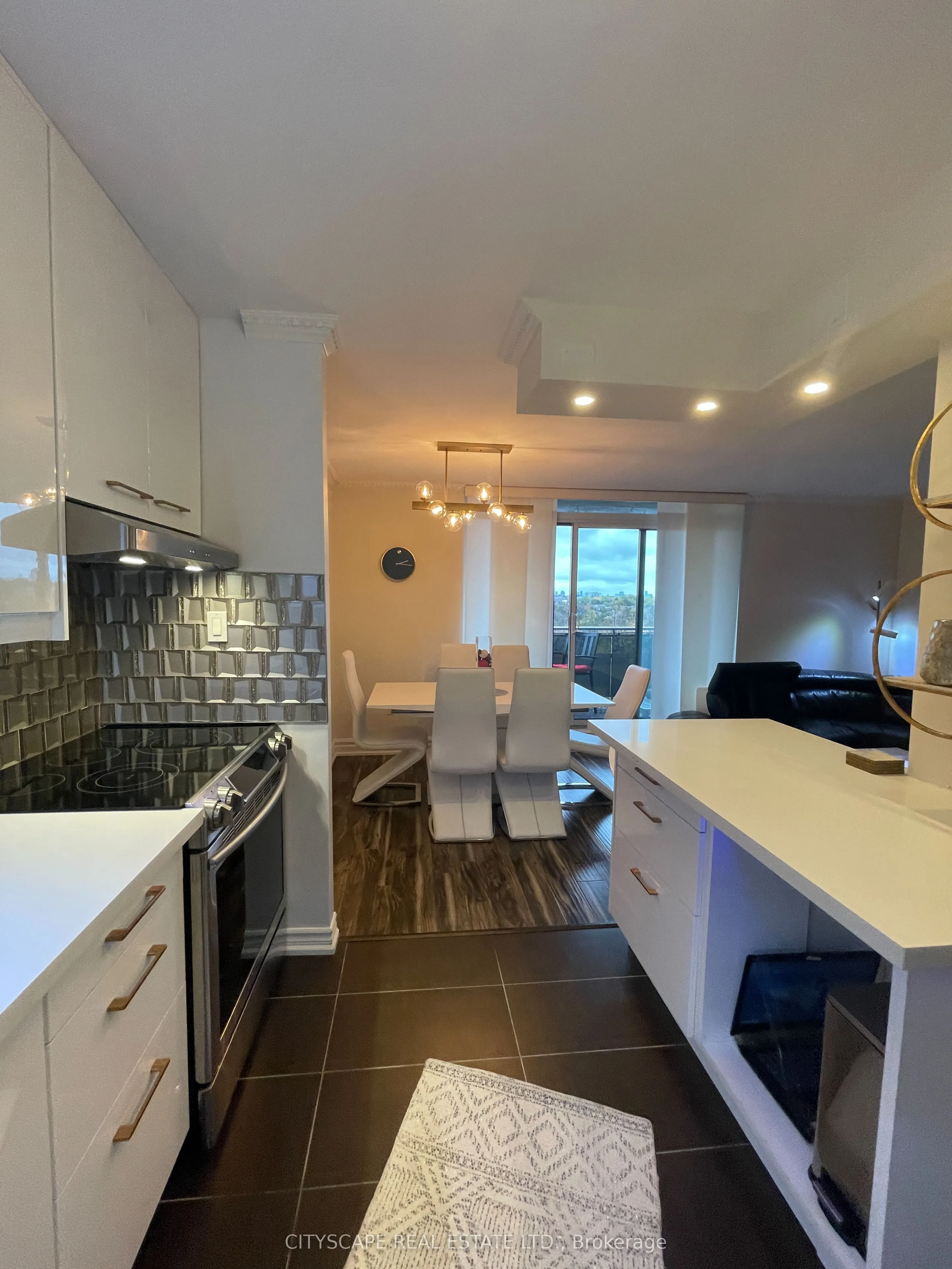 355 Rathburn Road E, #704