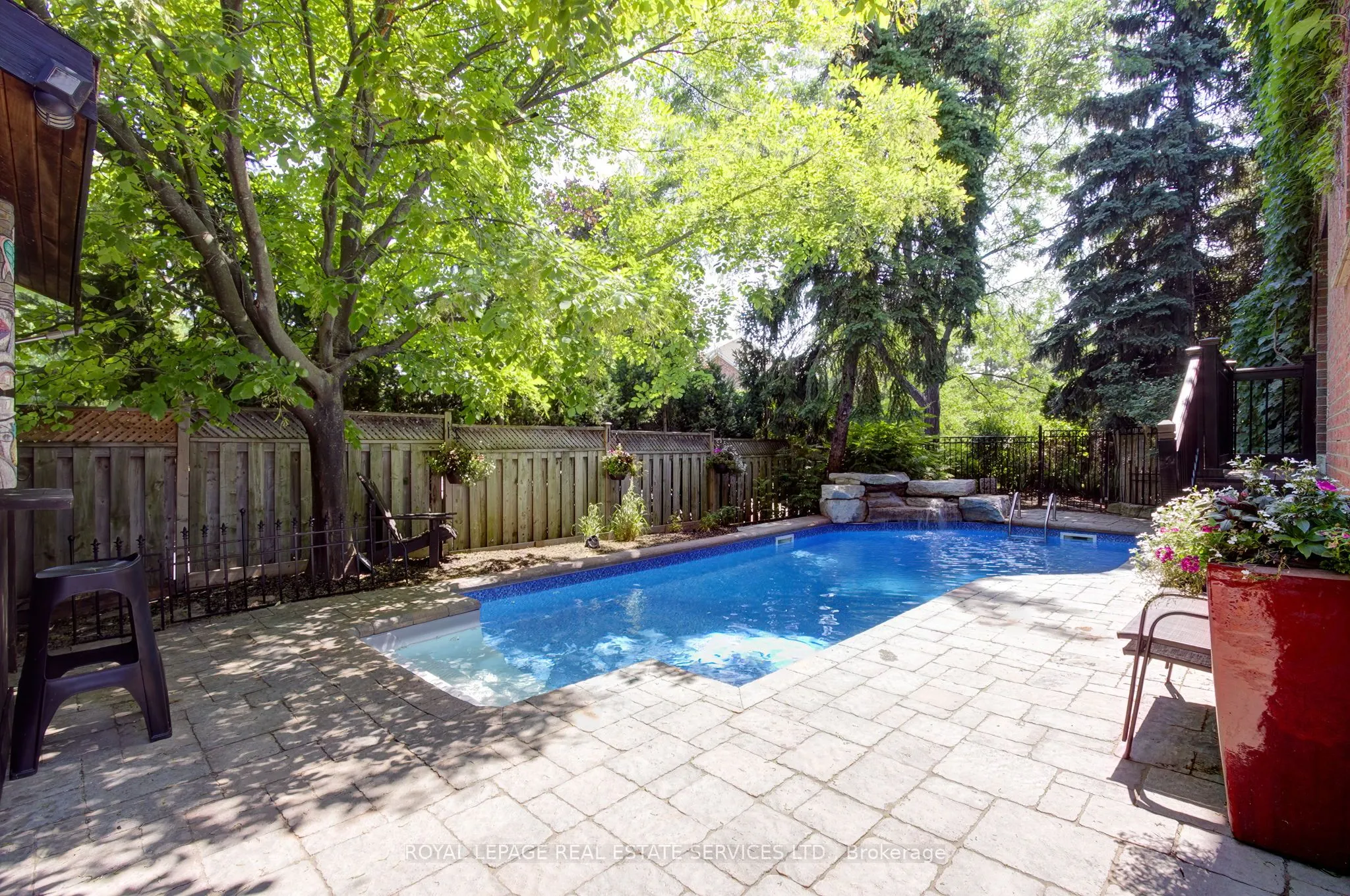 1079 Skyvalley Crescent