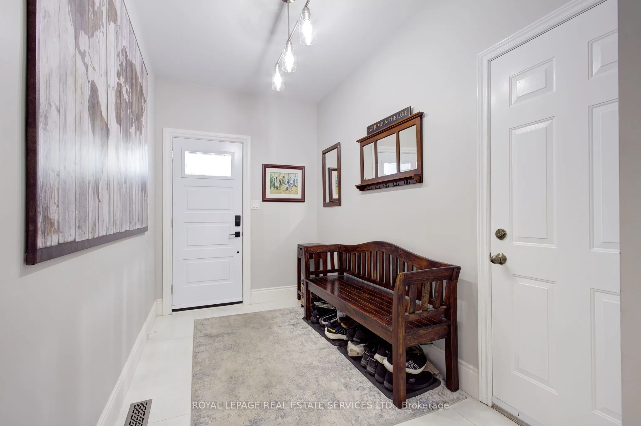 1079 Skyvalley Crescent