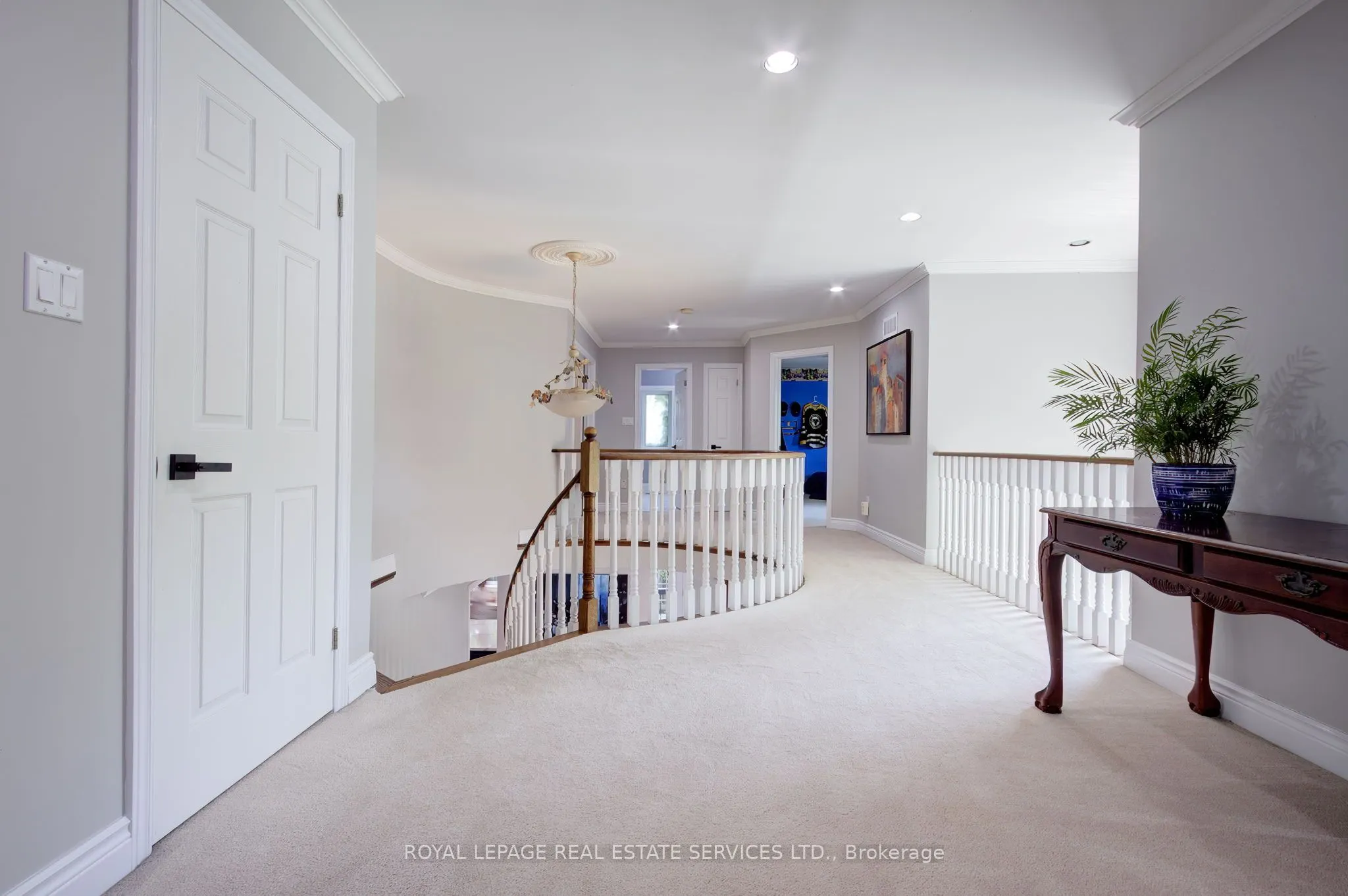 1079 Skyvalley Crescent