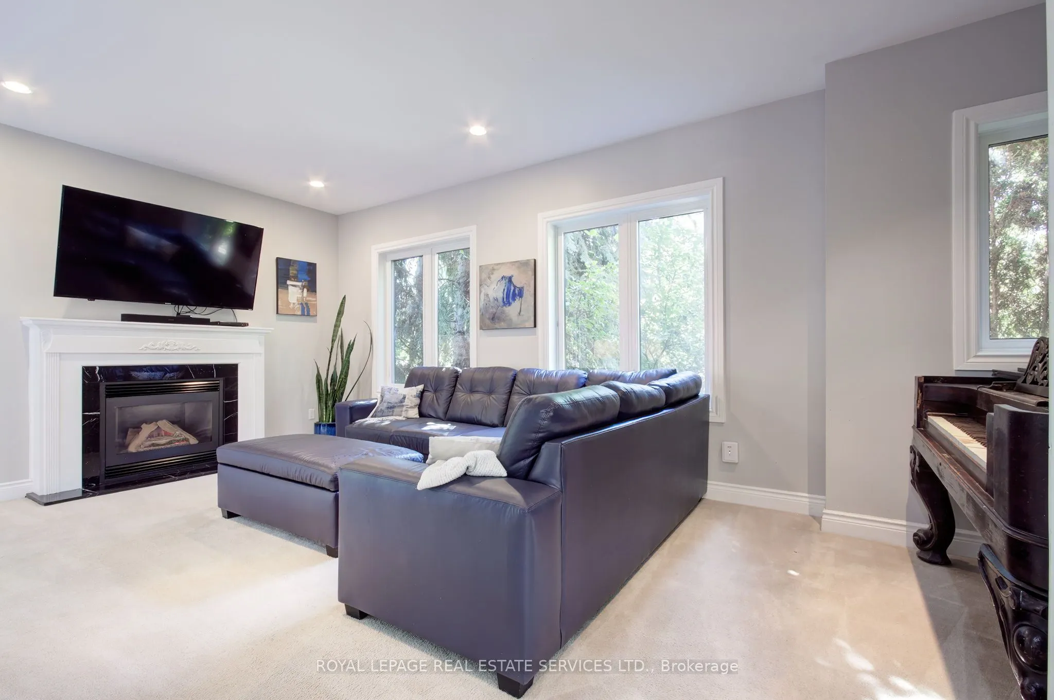 1079 Skyvalley Crescent