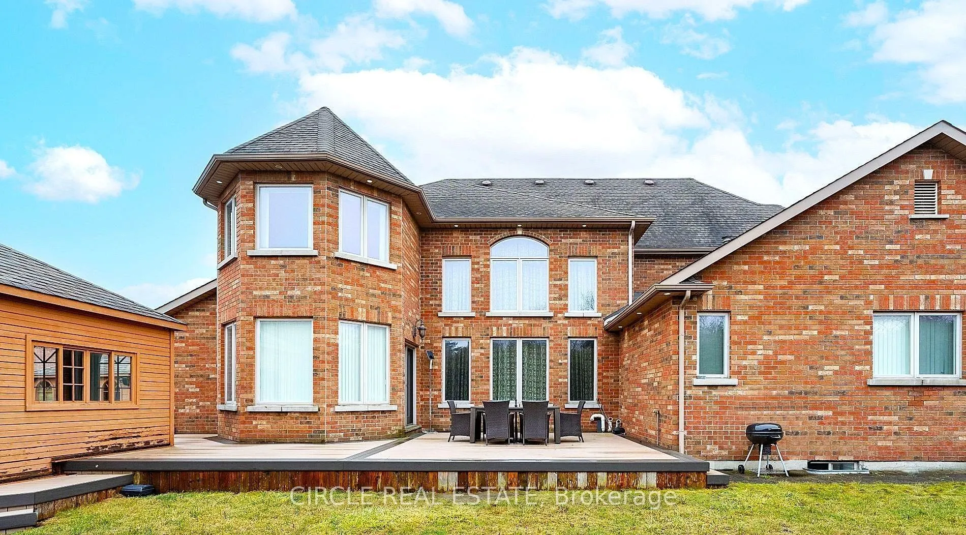 2489 Olinda Court