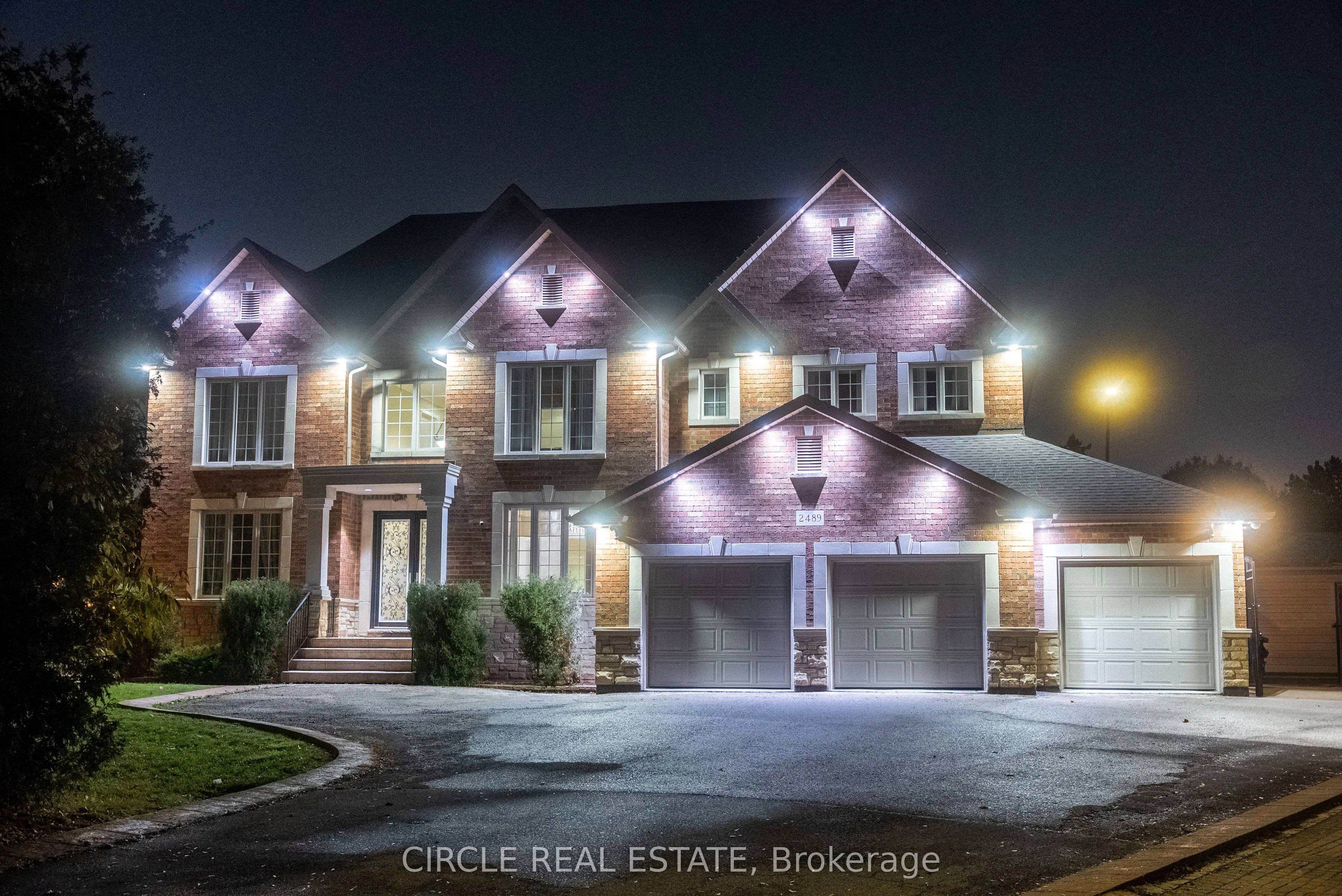 2489 Olinda Court