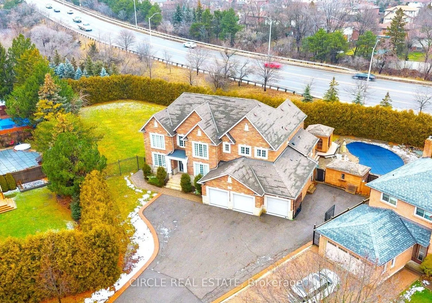 2489 Olinda Court