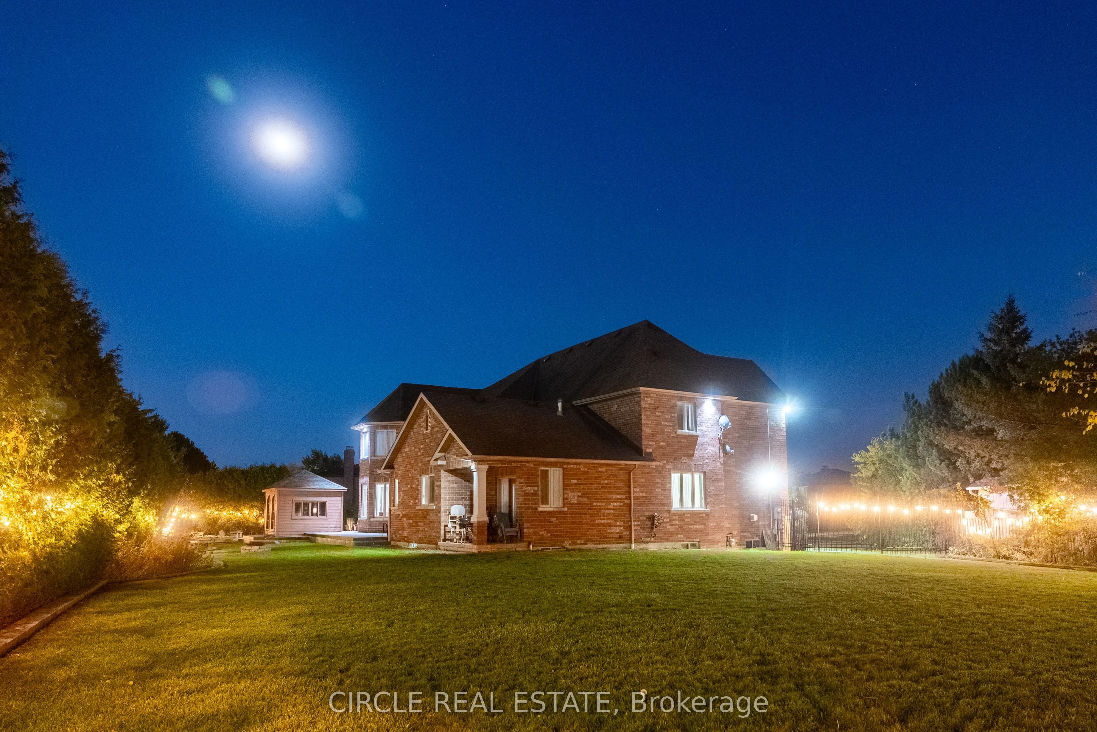 2489 Olinda Court