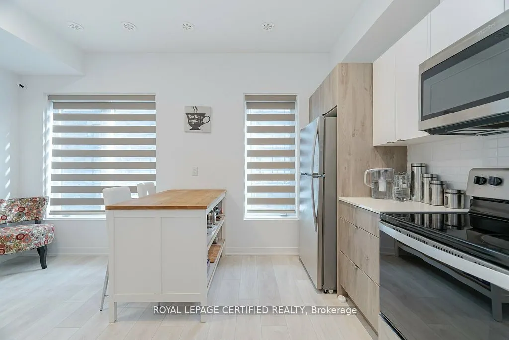 1095 Cooke Boulevard, #31