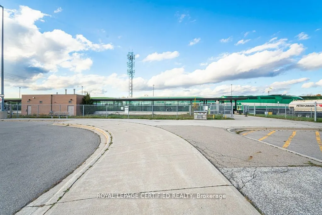 1095 Cooke Boulevard, #31