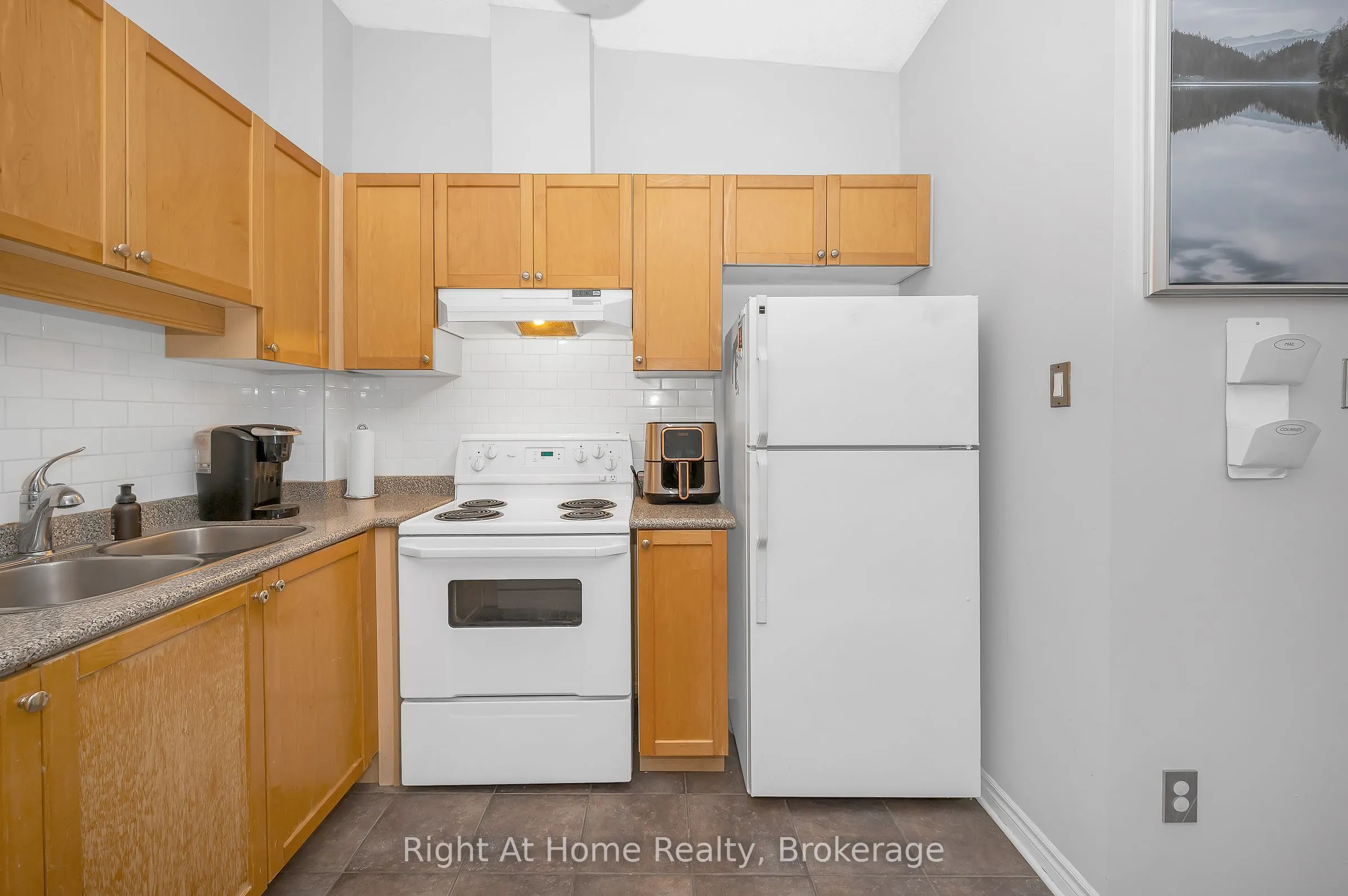 1701 Lampman Avenue, #706